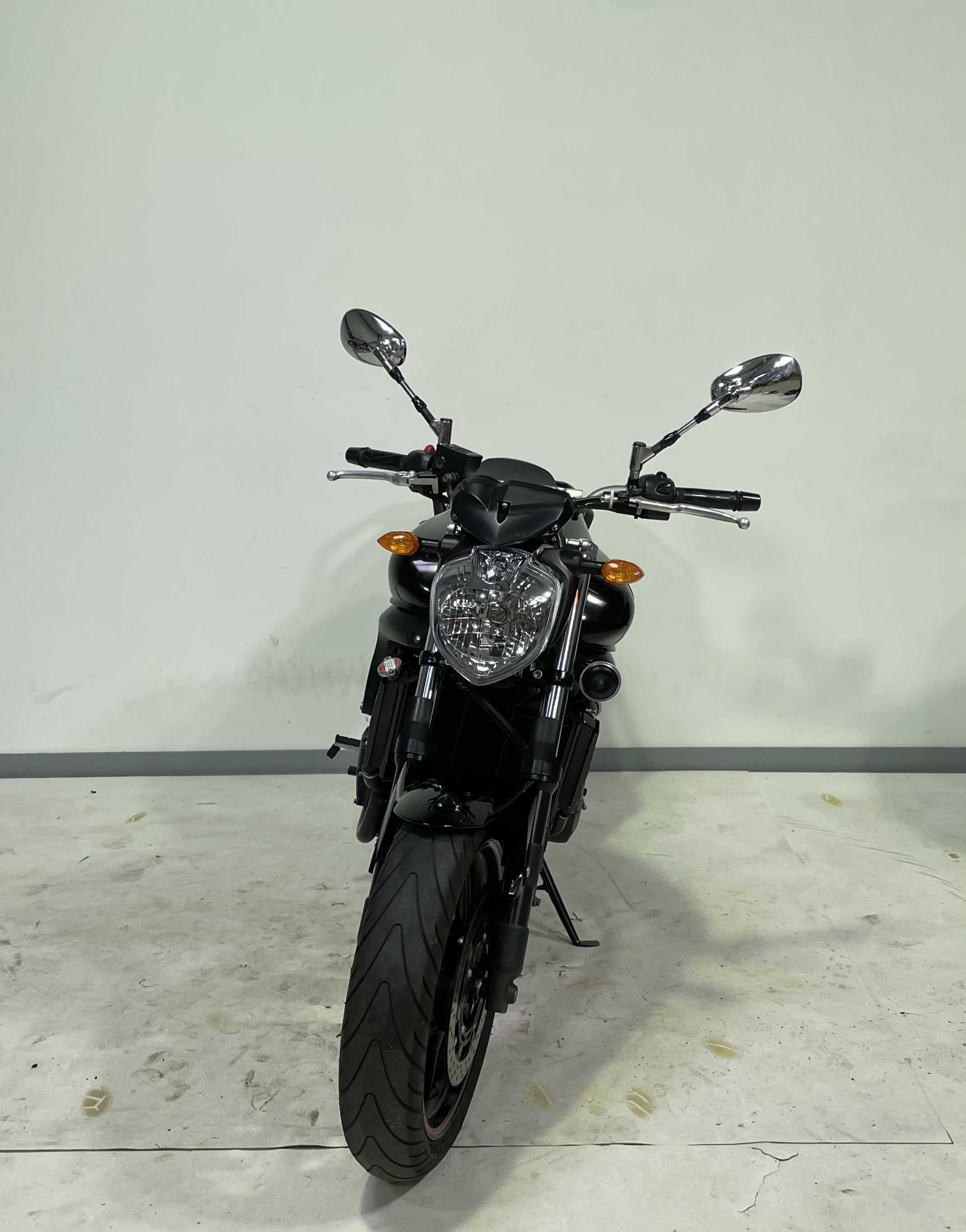 Yamaha FZ6 2008 HD vue avant