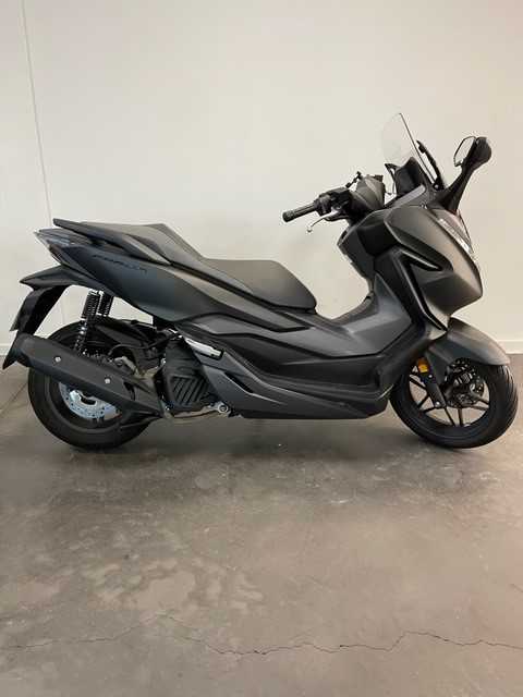 Honda NSS 125 Forza ABS 2020 HD vue 3/4 droite