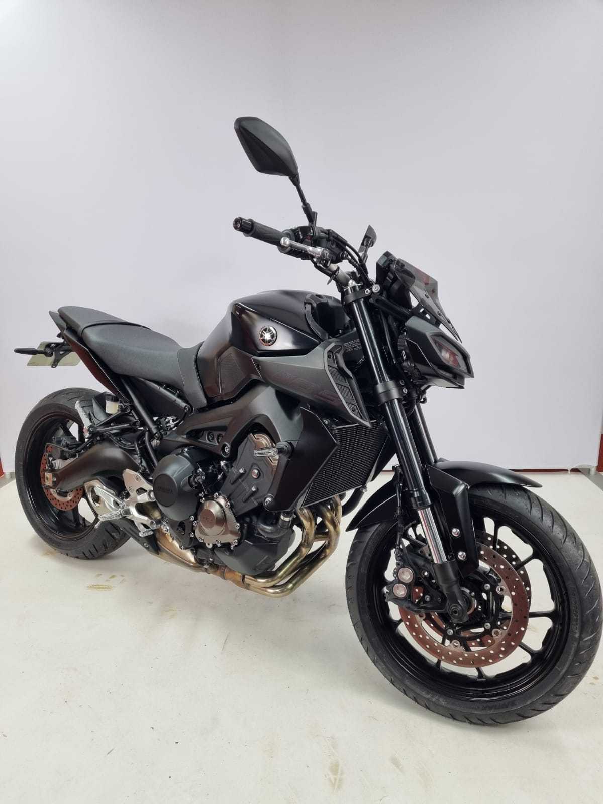 Yamaha MT-09850 ABS 2018 HD vue 3/4 droite