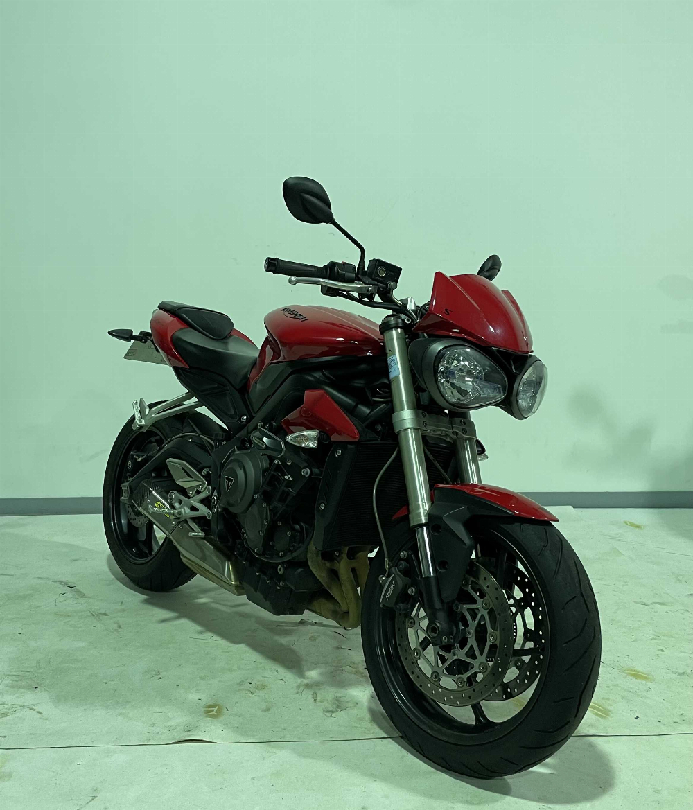 Triumph 660 Street Triple S (A2) 2017 vue 3/4 droite