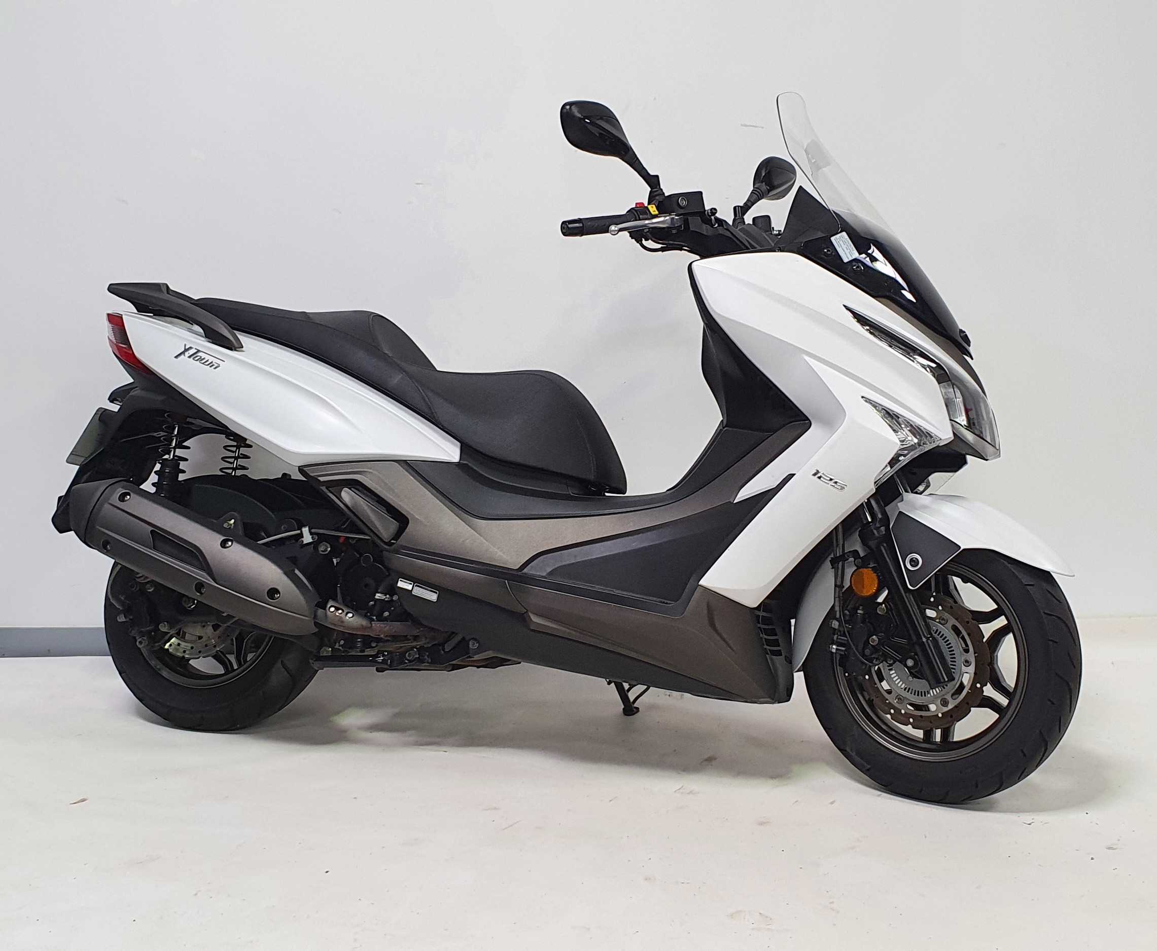 Kymco X-Town 125 2018 HD vue 3/4 droite