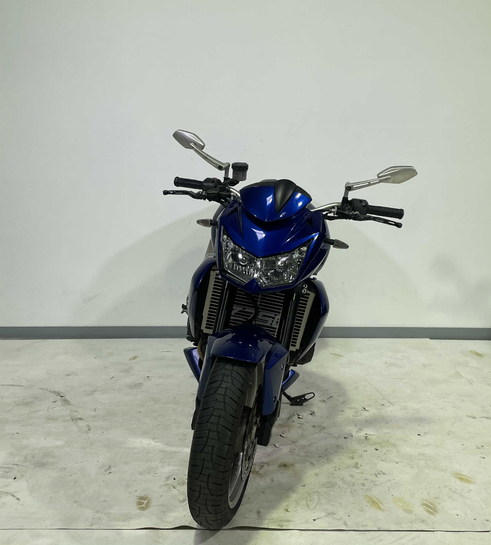 Kawasaki Z750 R 2009 vue avant