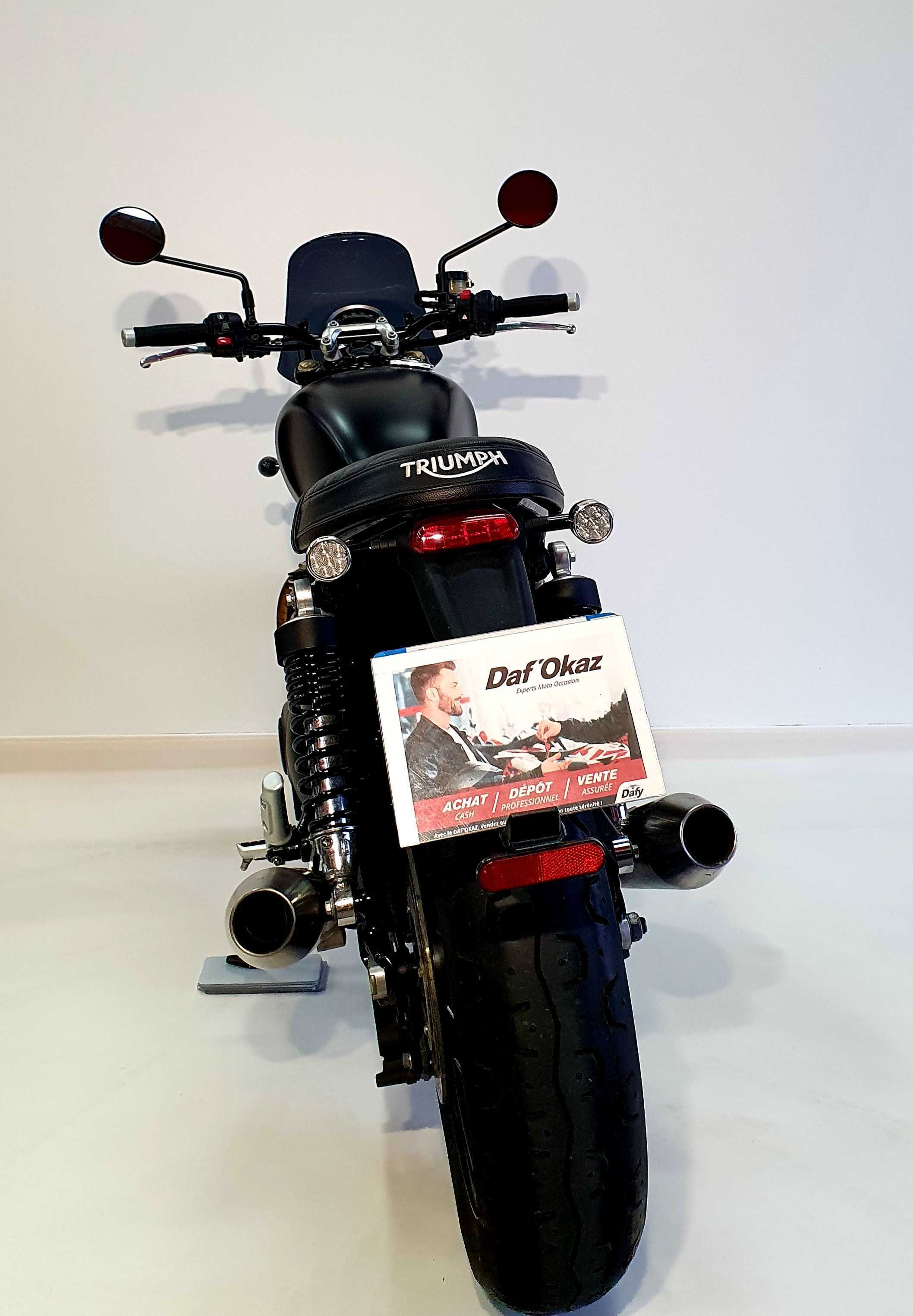 Triumph 900 Street Twin 2016 HD vue arrière