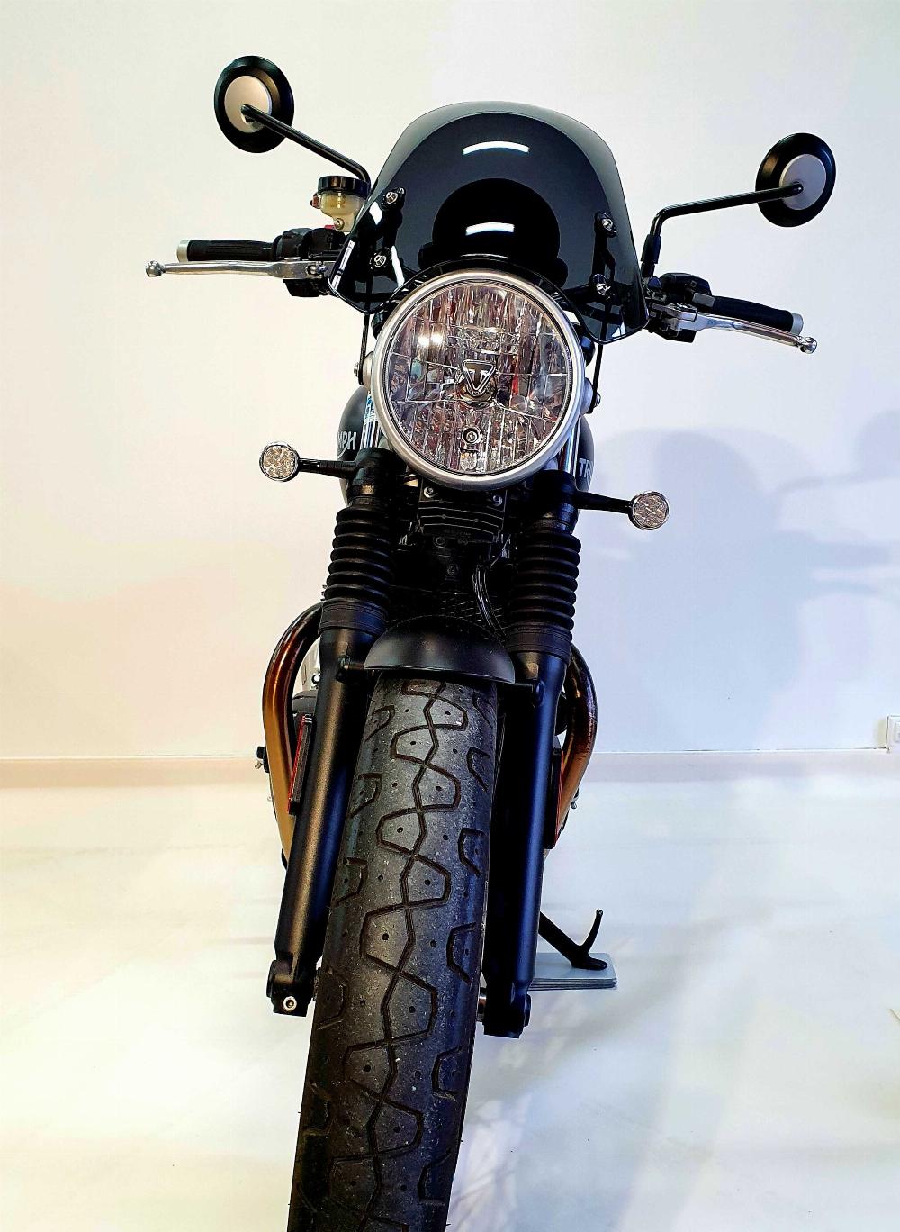 Triumph 900 Street Twin 2016 vue avant