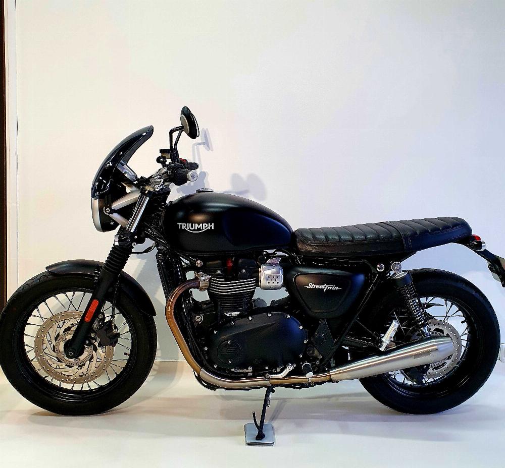 Triumph 900 Street Twin 2016 vue gauche