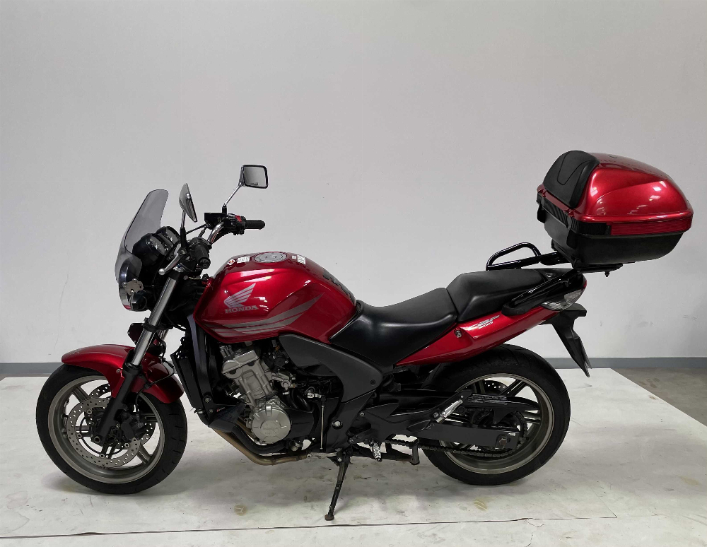 Honda CBF 600 N 2008 vue gauche