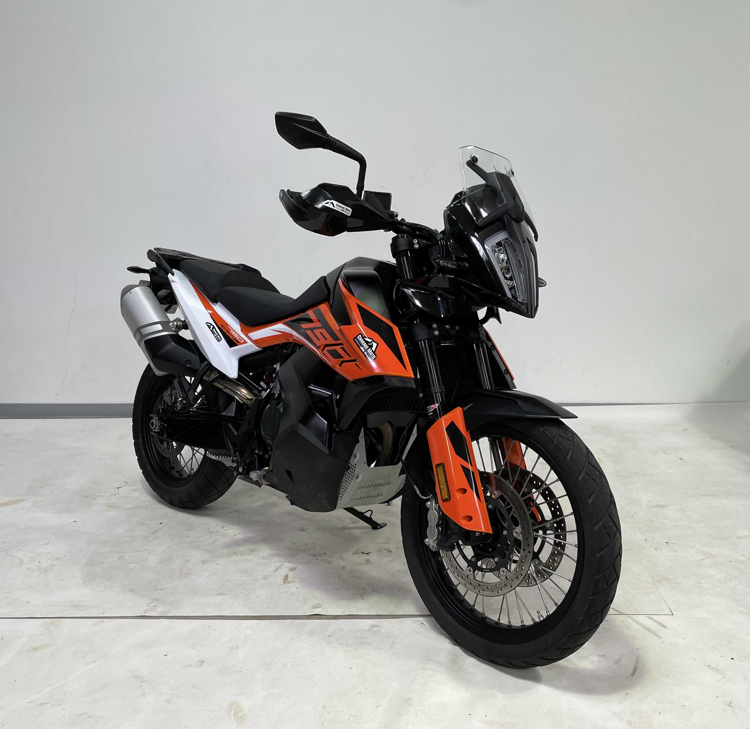 KTM 790 Adventure 2019 HD vue 3/4 droite