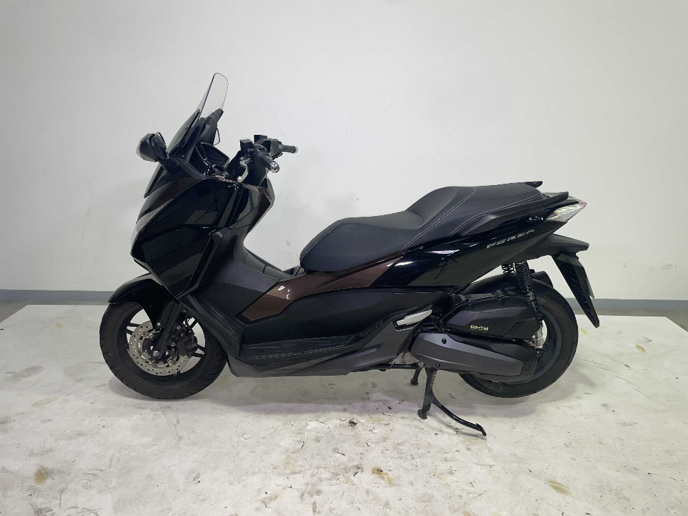 Honda NSS 125 Forza ABS 2015 vue gauche