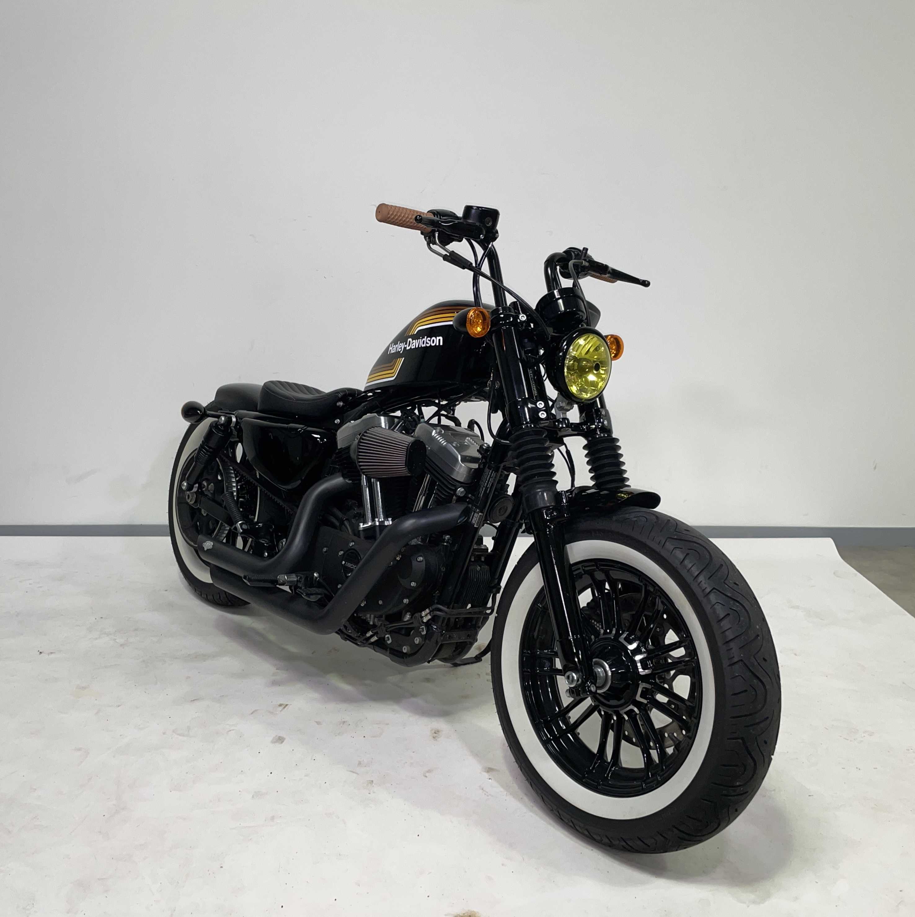 Harley-Davidson XL 1200 SPORTSTER 2016 HD vue 3/4 droite