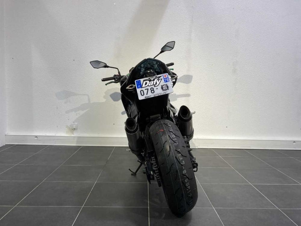 Kawasaki Z800 ABS 2016 vue arrière