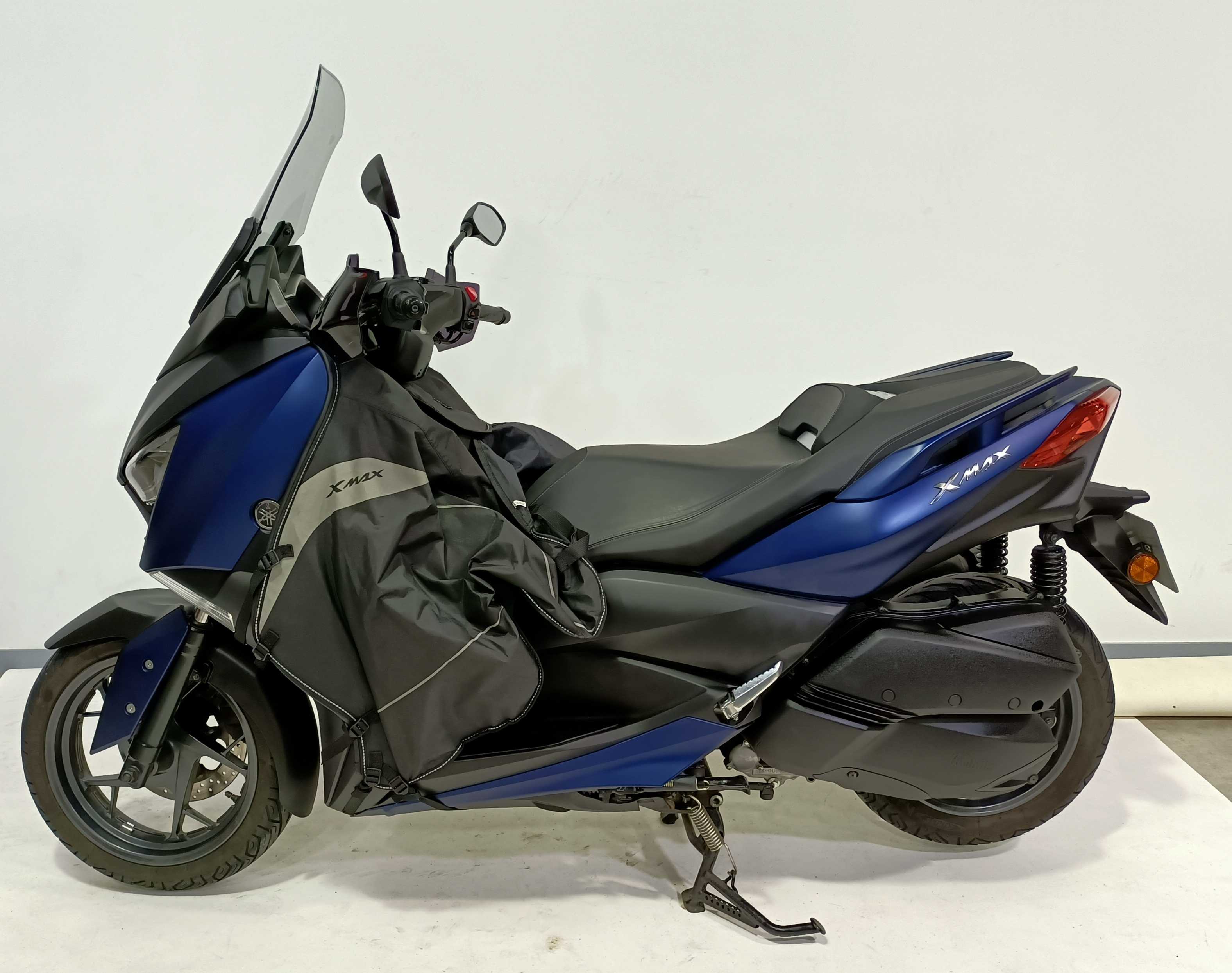 Yamaha CZD300AX-Max 2019 HD vue gauche