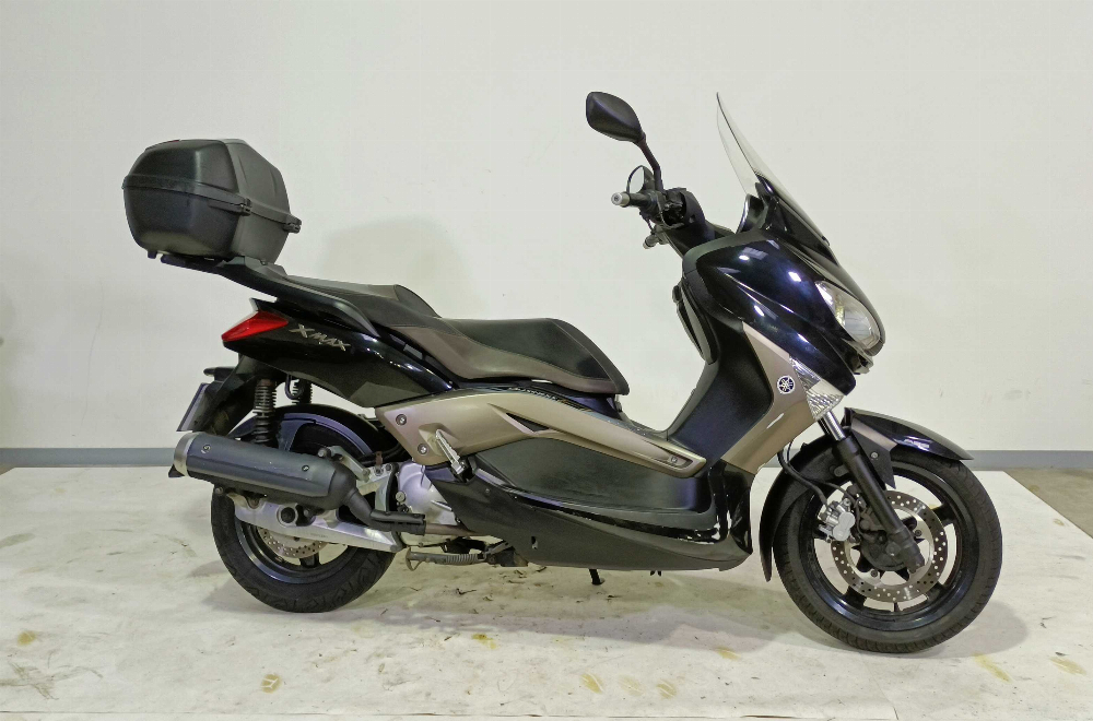 Yamaha YP 125 R X-Max 2014 vue 3/4 droite