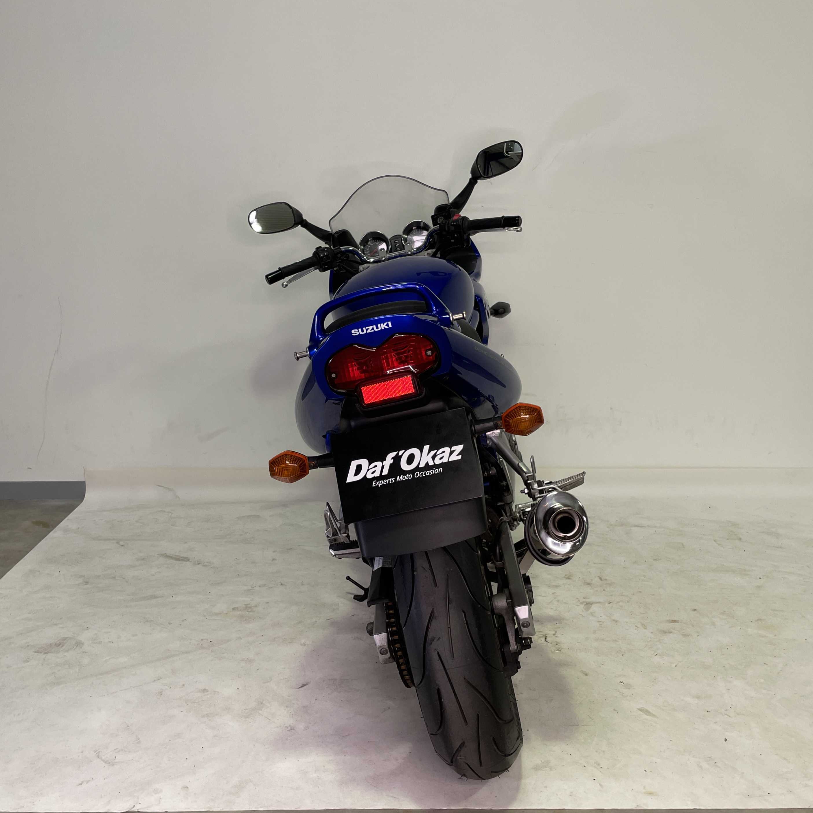 Suzuki GSF 600 N Bandit 2001 HD vue arrière