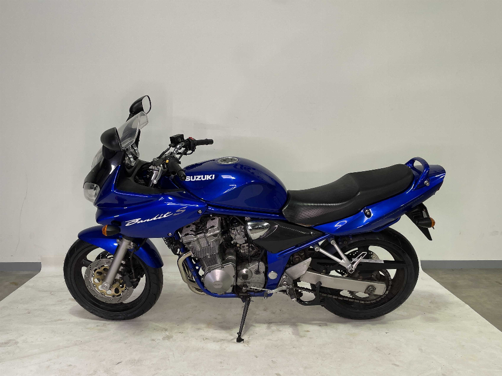 Suzuki GSF 600 N Bandit 2001 vue gauche