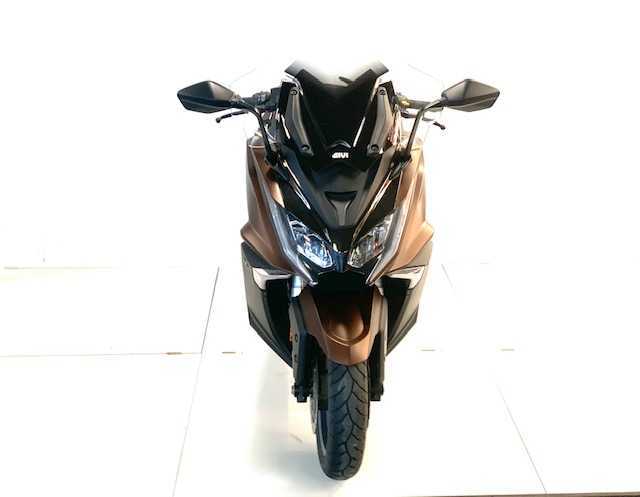 Kymco AK 550 2020 HD vue avant