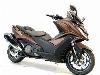 Aperçu Kymco AK 550 2020 vue 3/4 droite