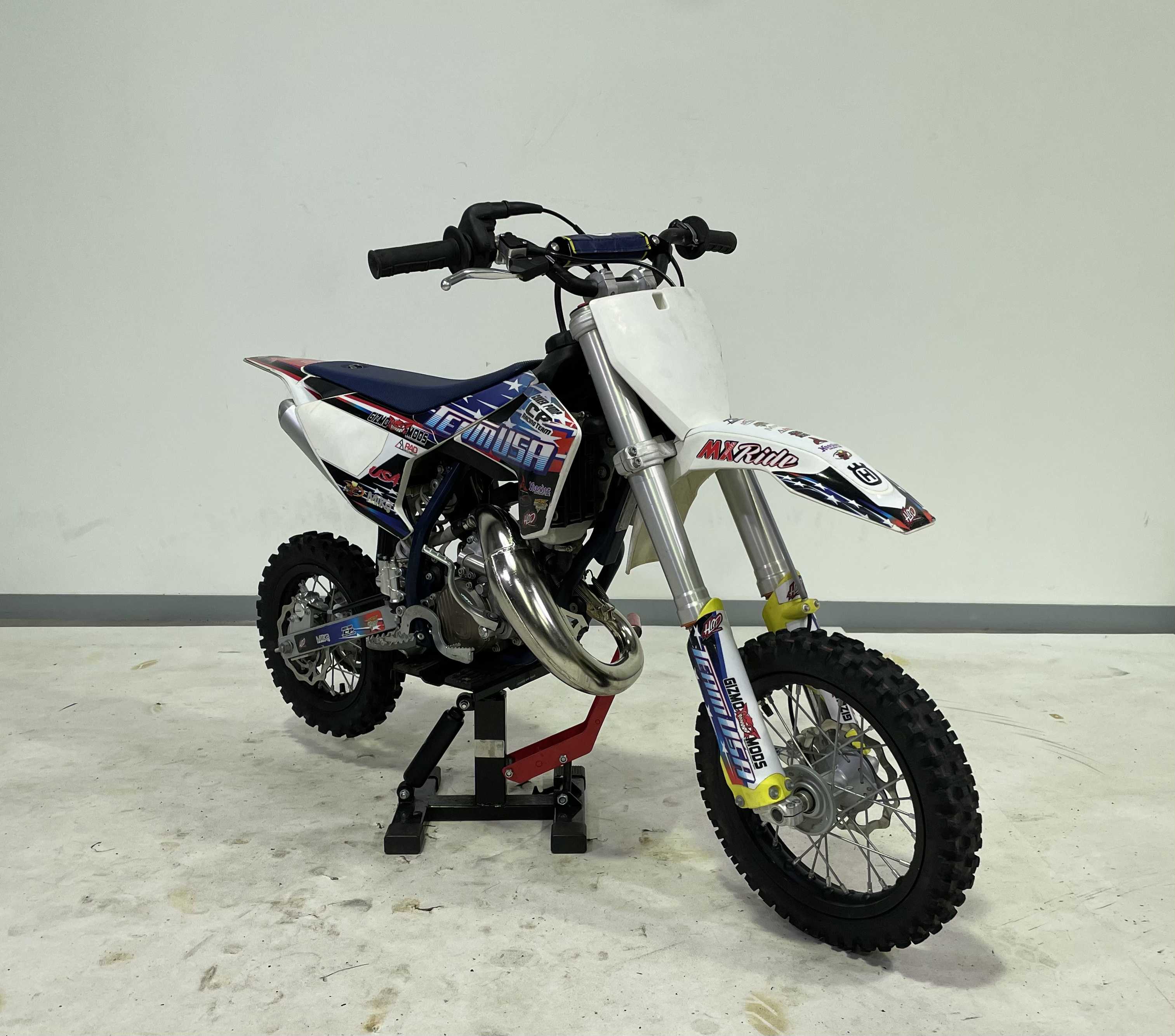 Husqvarna TC 50 2019 HD vue 3/4 droite