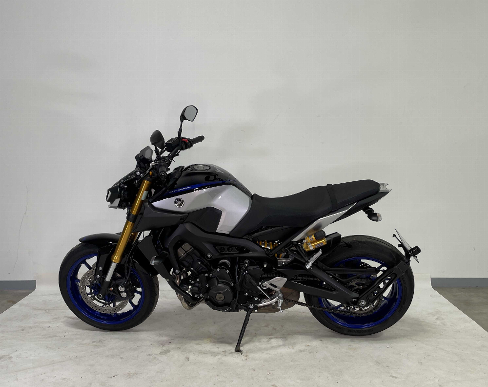 Yamaha MT-09 850 SP 2020 vue gauche