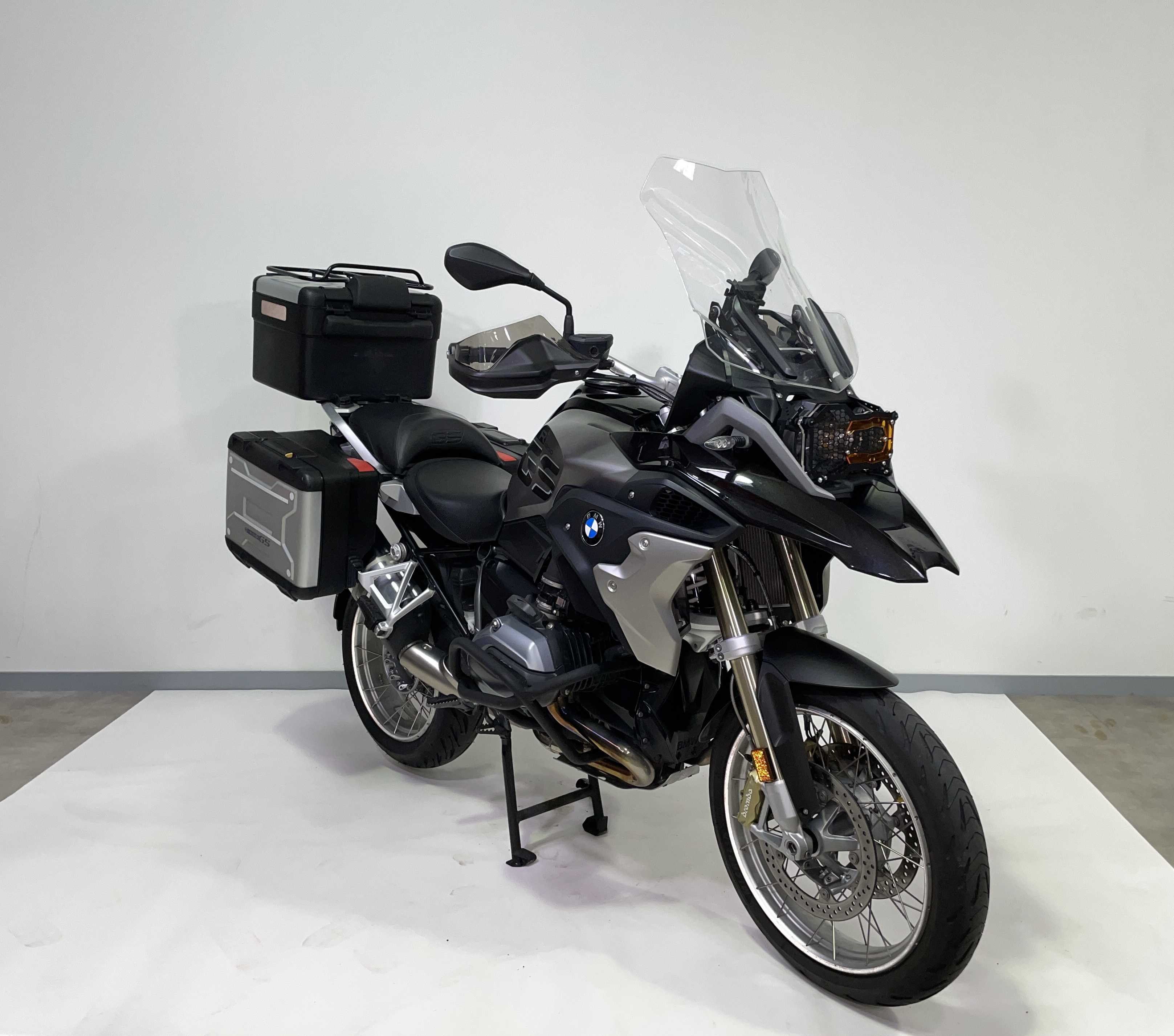 BMW R 1200 GS 2018 HD vue 3/4 droite