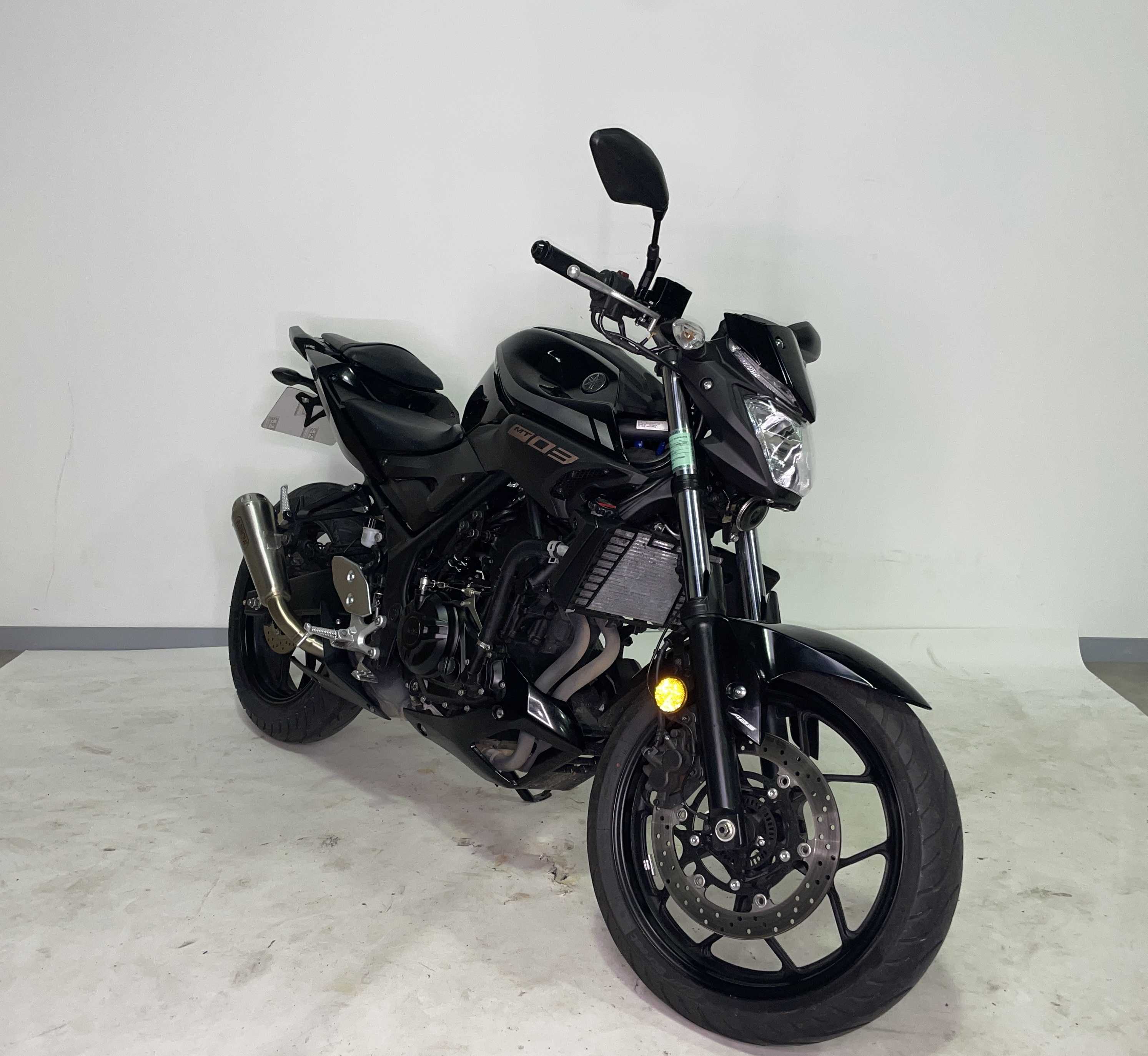 Yamaha MT-03 320 2018 HD vue 3/4 droite