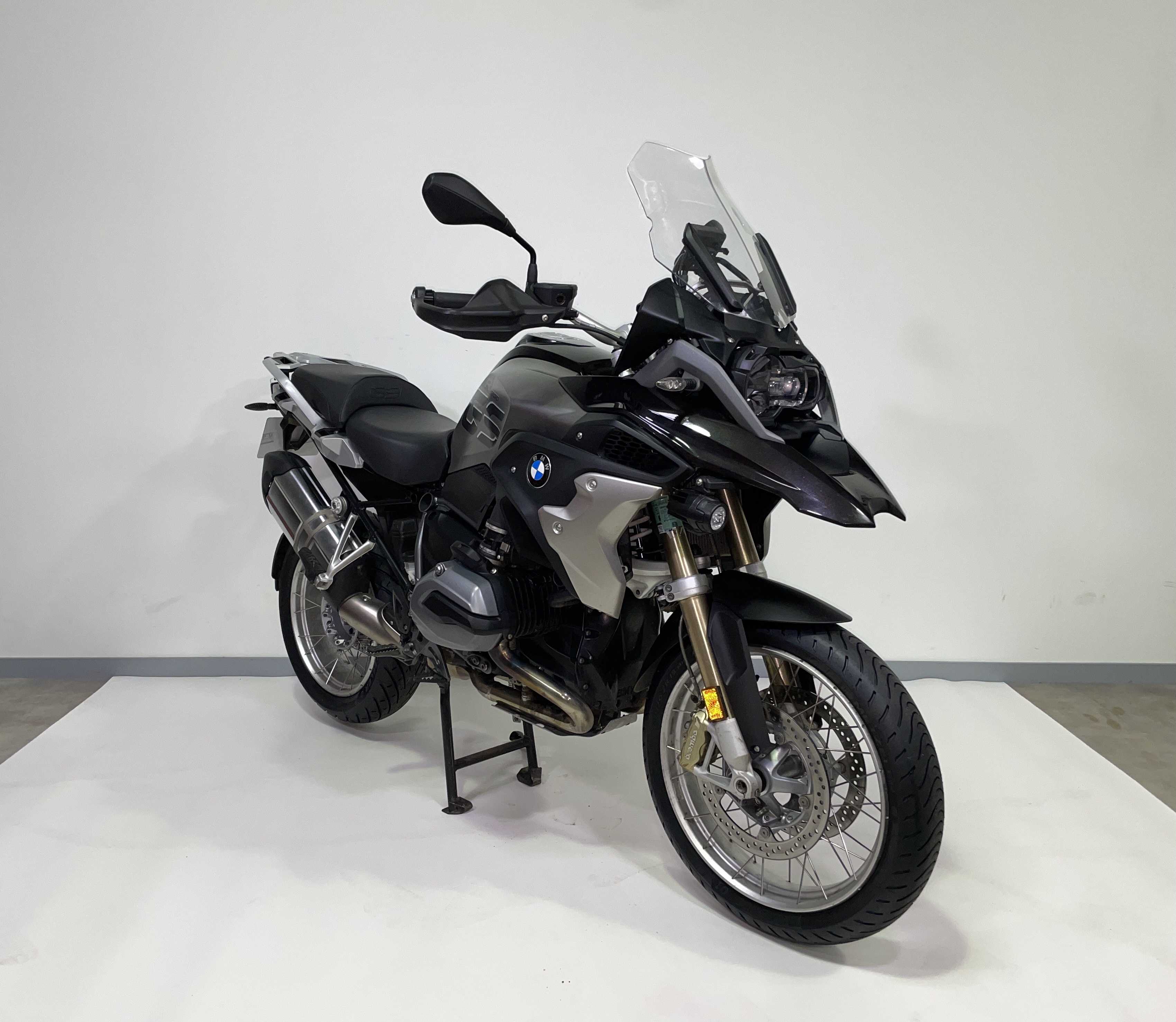 BMW R1200GS 2017 HD vue 3/4 droite