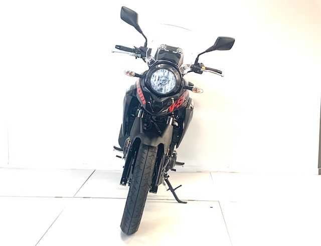 Suzuki 250 DL VSTROM A2 2018 HD vue avant