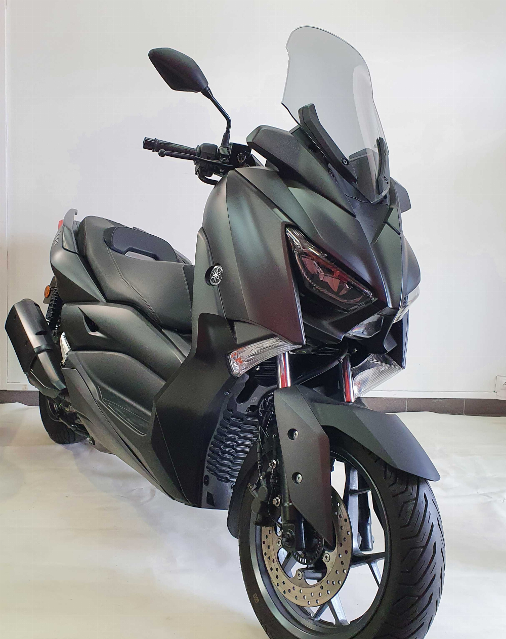 Yamaha X-MAX 2019 vue 3/4 droite