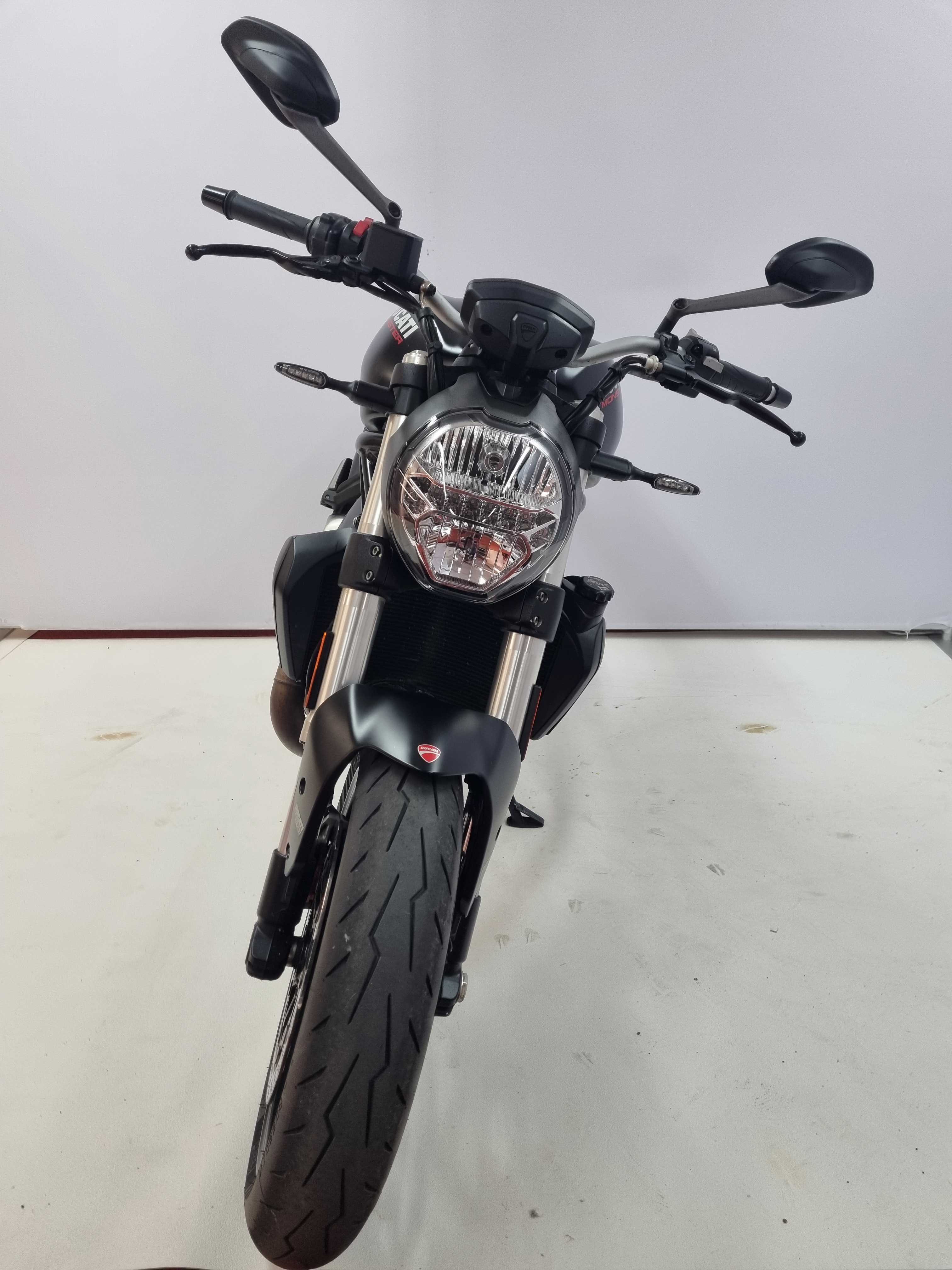 Ducati 821 MONSTER DARK 2019 HD vue avant