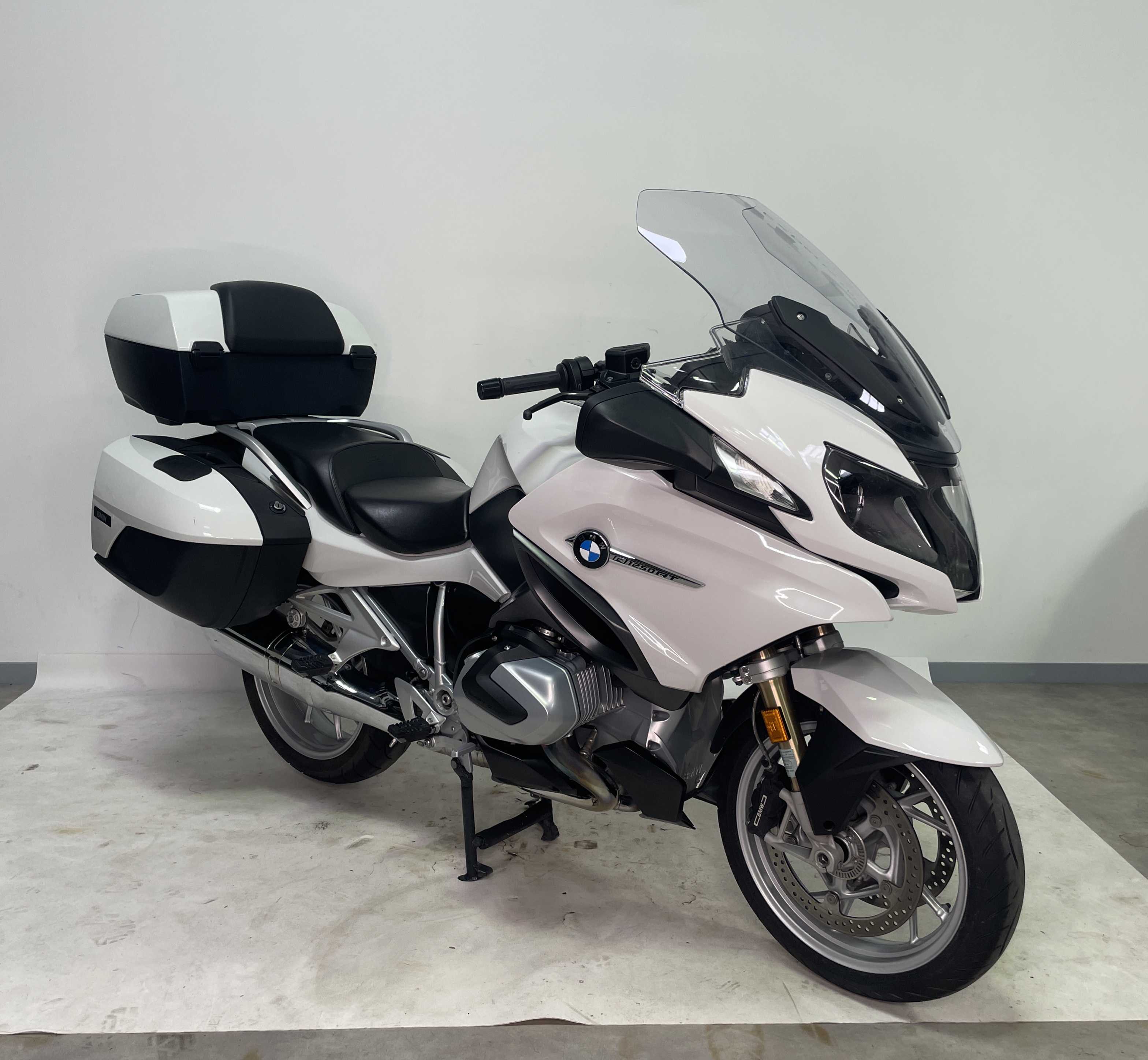 BMW R 1250 RT 2019 HD vue 3/4 droite