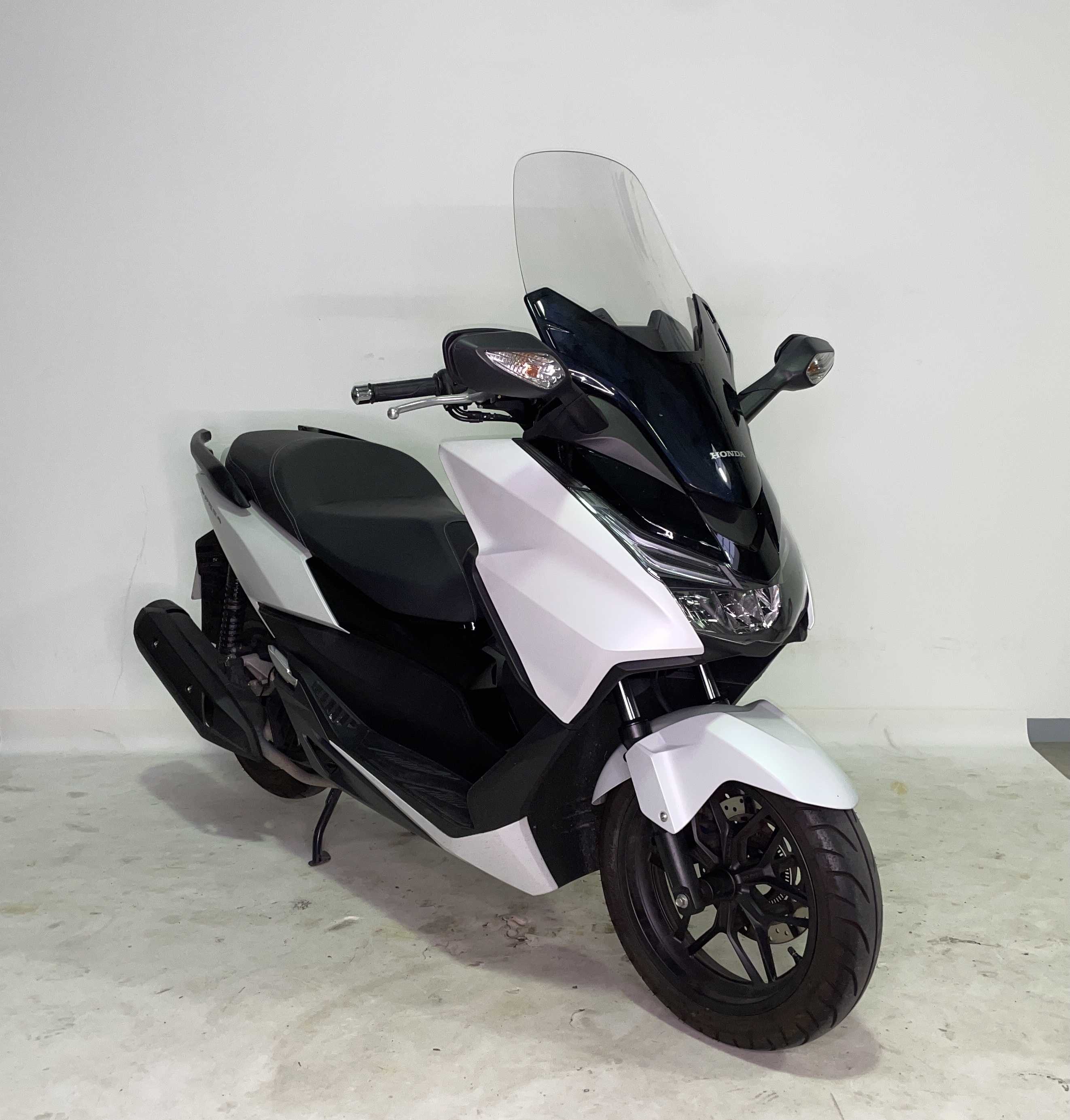 Honda NSS 125 Forza ABS 2017 HD vue 3/4 droite