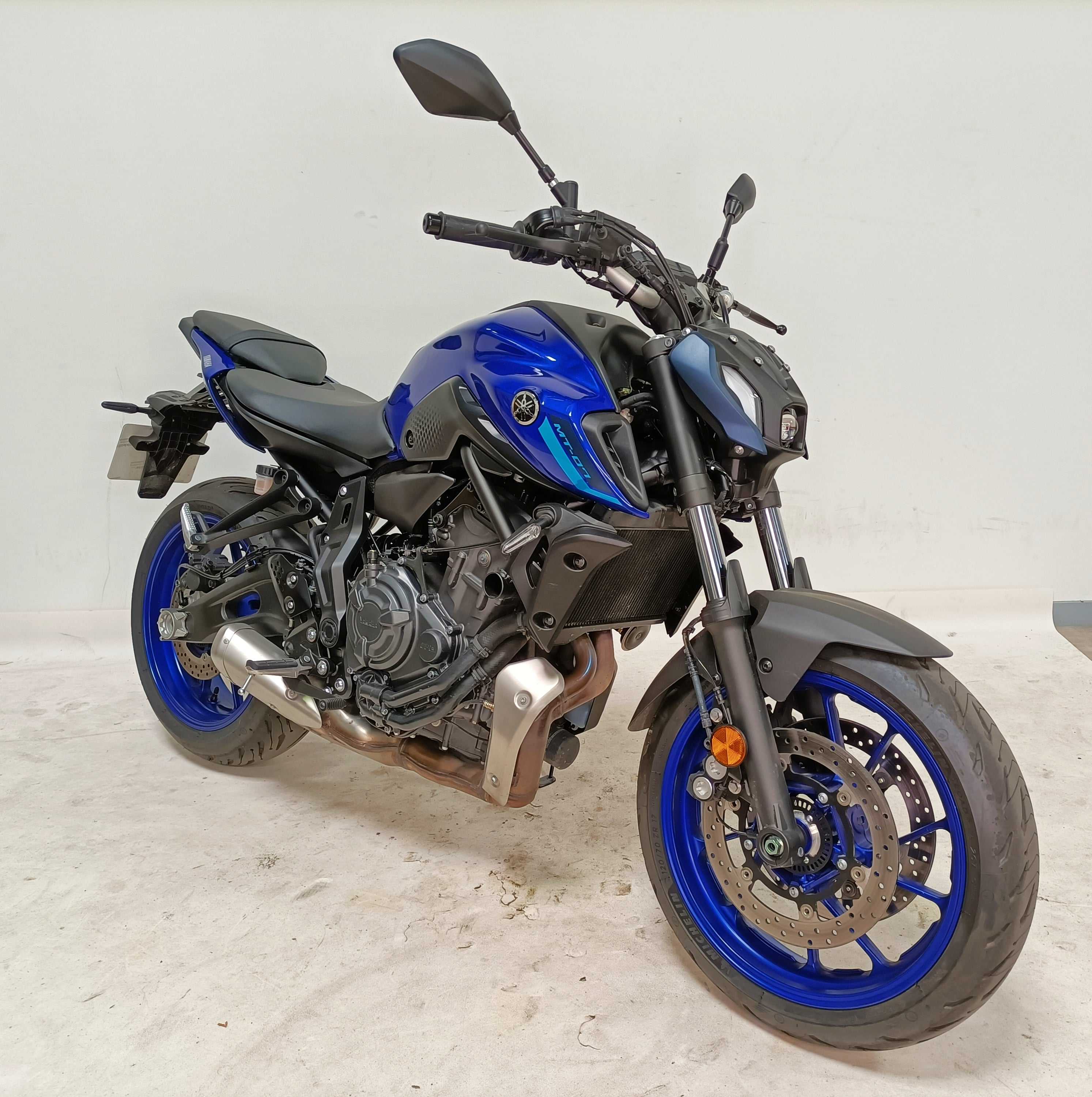 Yamaha MT-07 ABS 2021 HD vue 3/4 droite