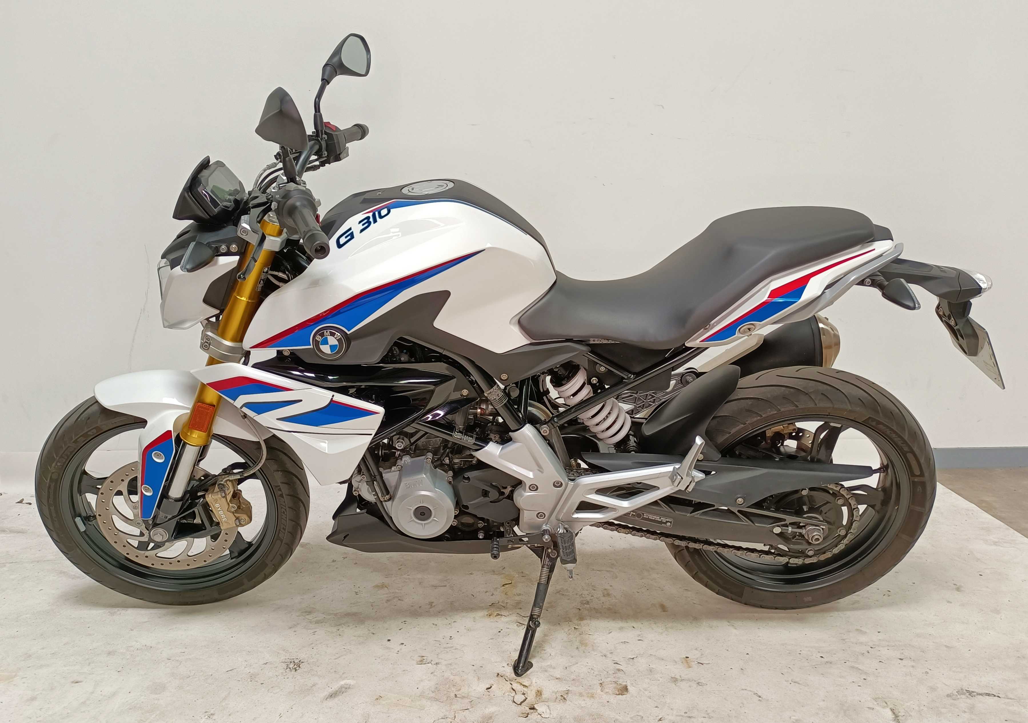 BMW G 310 R 2017 HD vue gauche