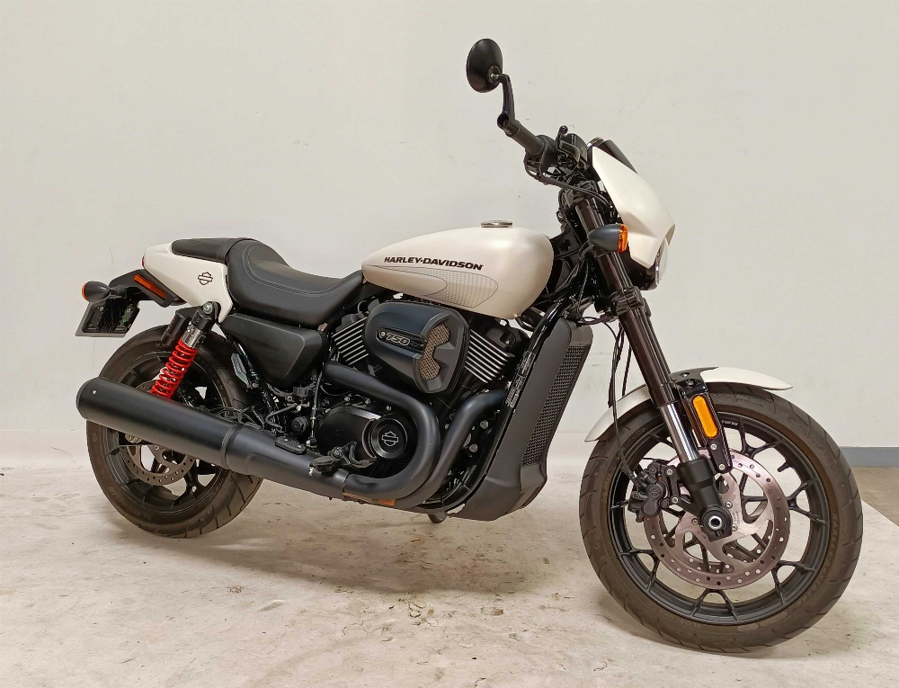 Harley-Davidson STREET ROD 2019 vue 3/4 droite