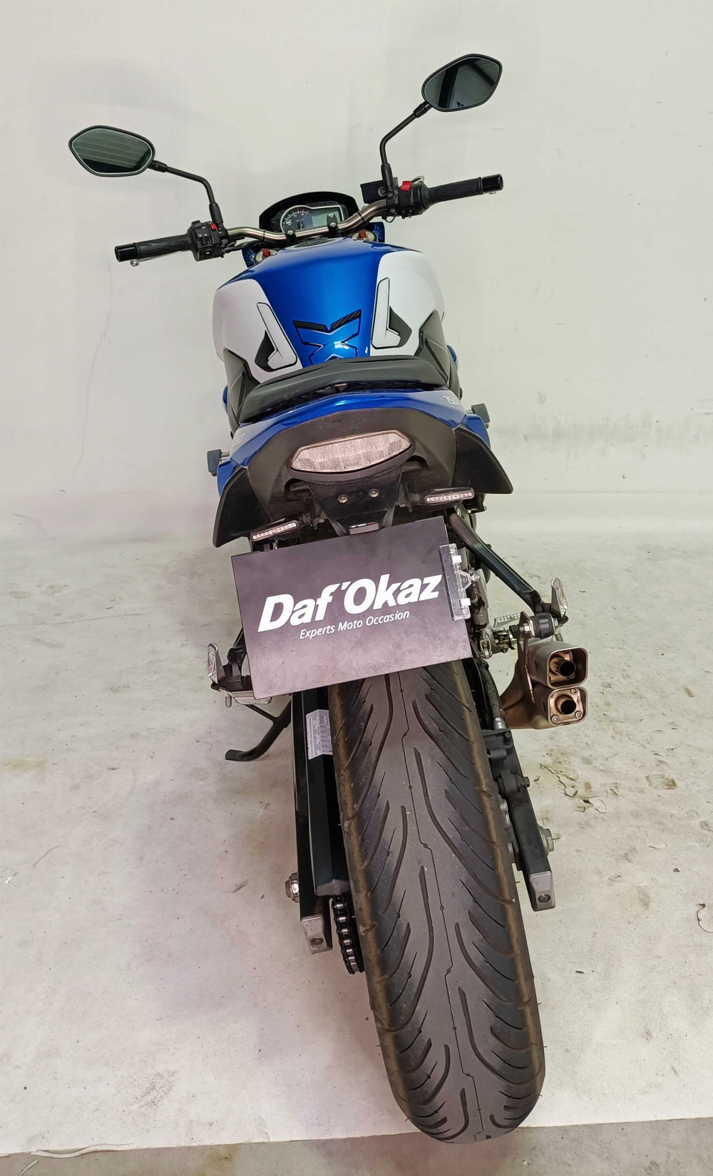 Suzuki GSR750 2014 vue arrière