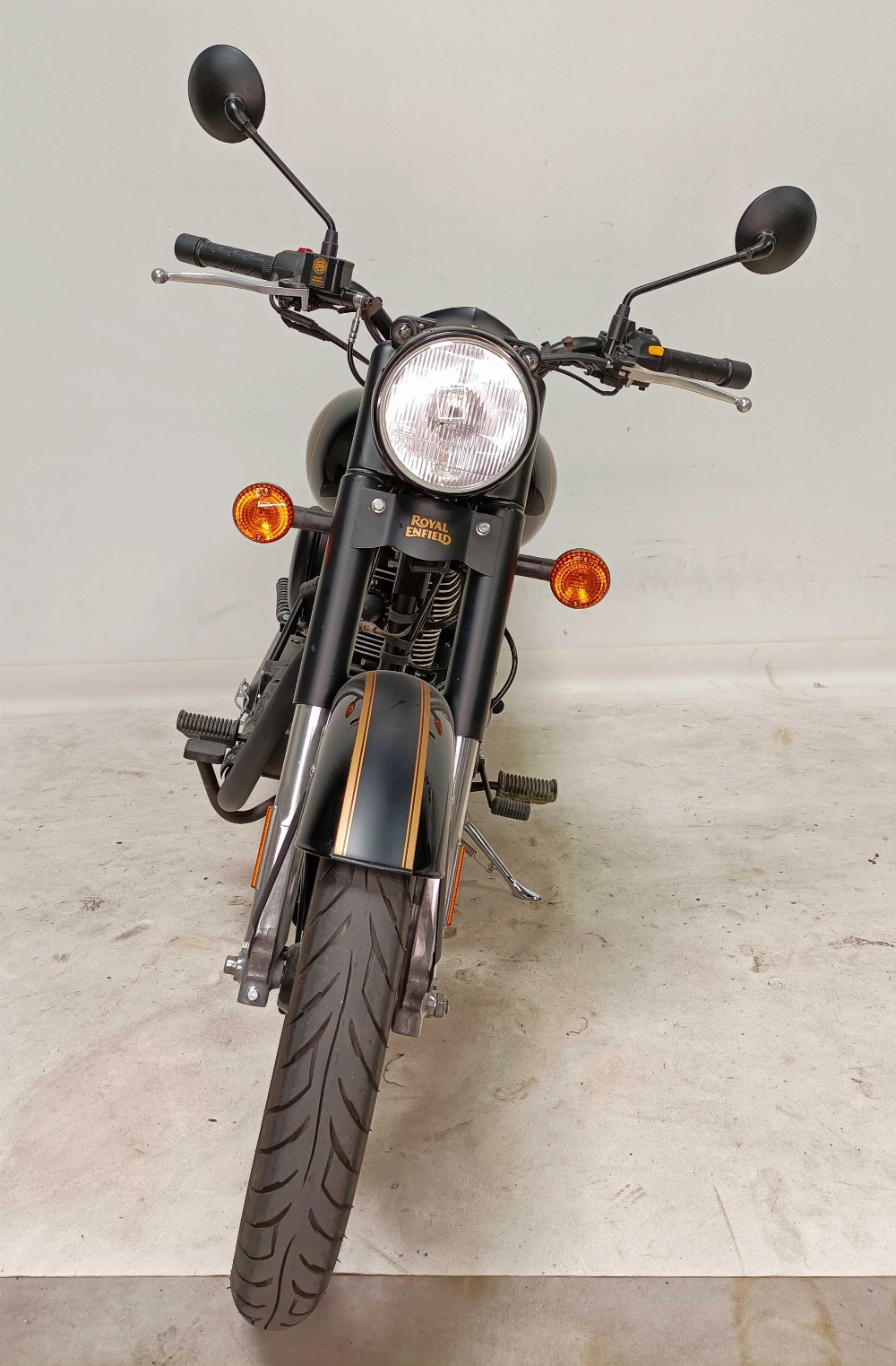 Royal Enfield BULLET 500 2020 vue avant