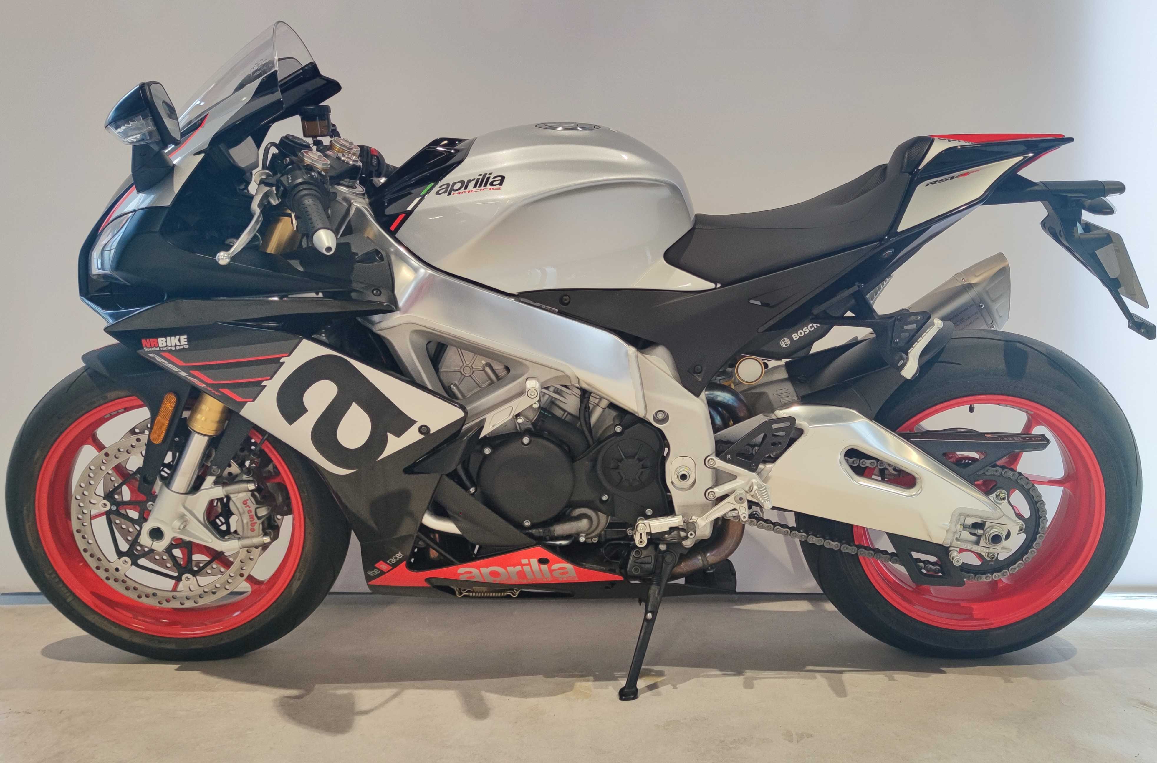 Aprilia RSV4 RR 1000 2020 HD vue gauche