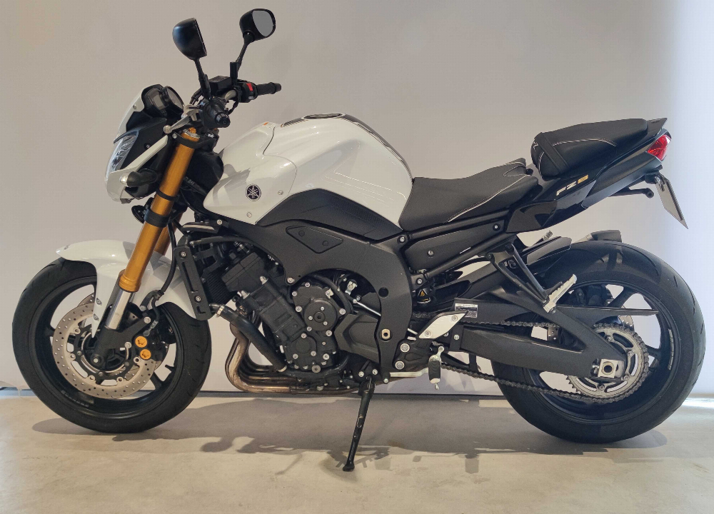 Yamaha FZ8800N 2013 vue gauche