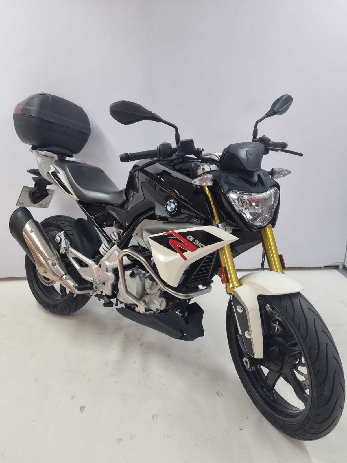 BMW G 310 R 2018 HD vue 3/4 droite