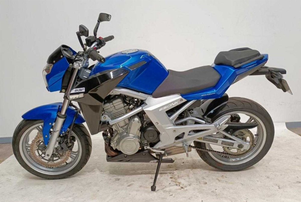 CFMOTO 650 NK 2019 vue gauche