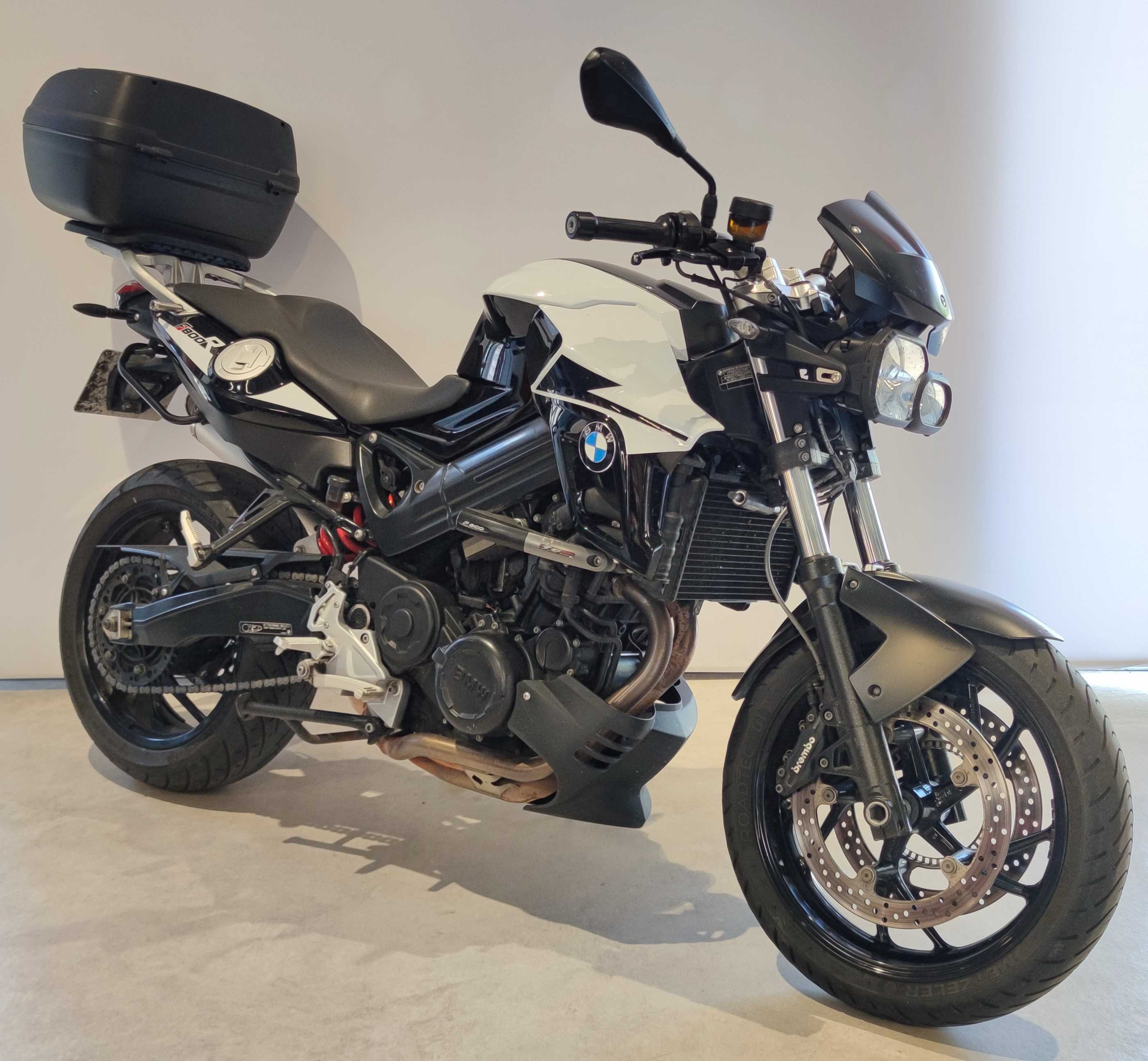 BMW F 800 R 2014 HD vue 3/4 droite