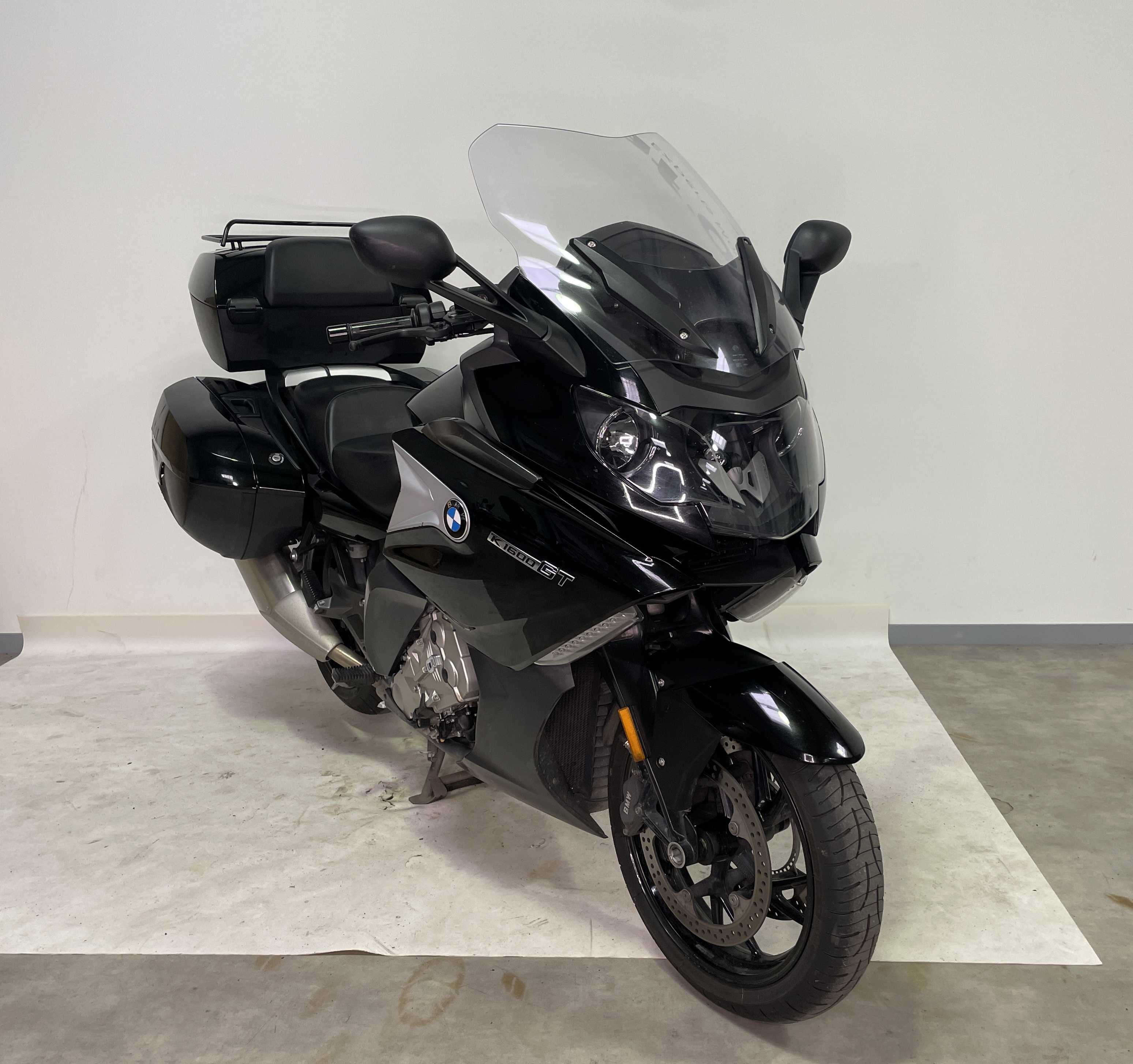 BMW K 1600 GT 2018 HD vue 3/4 droite