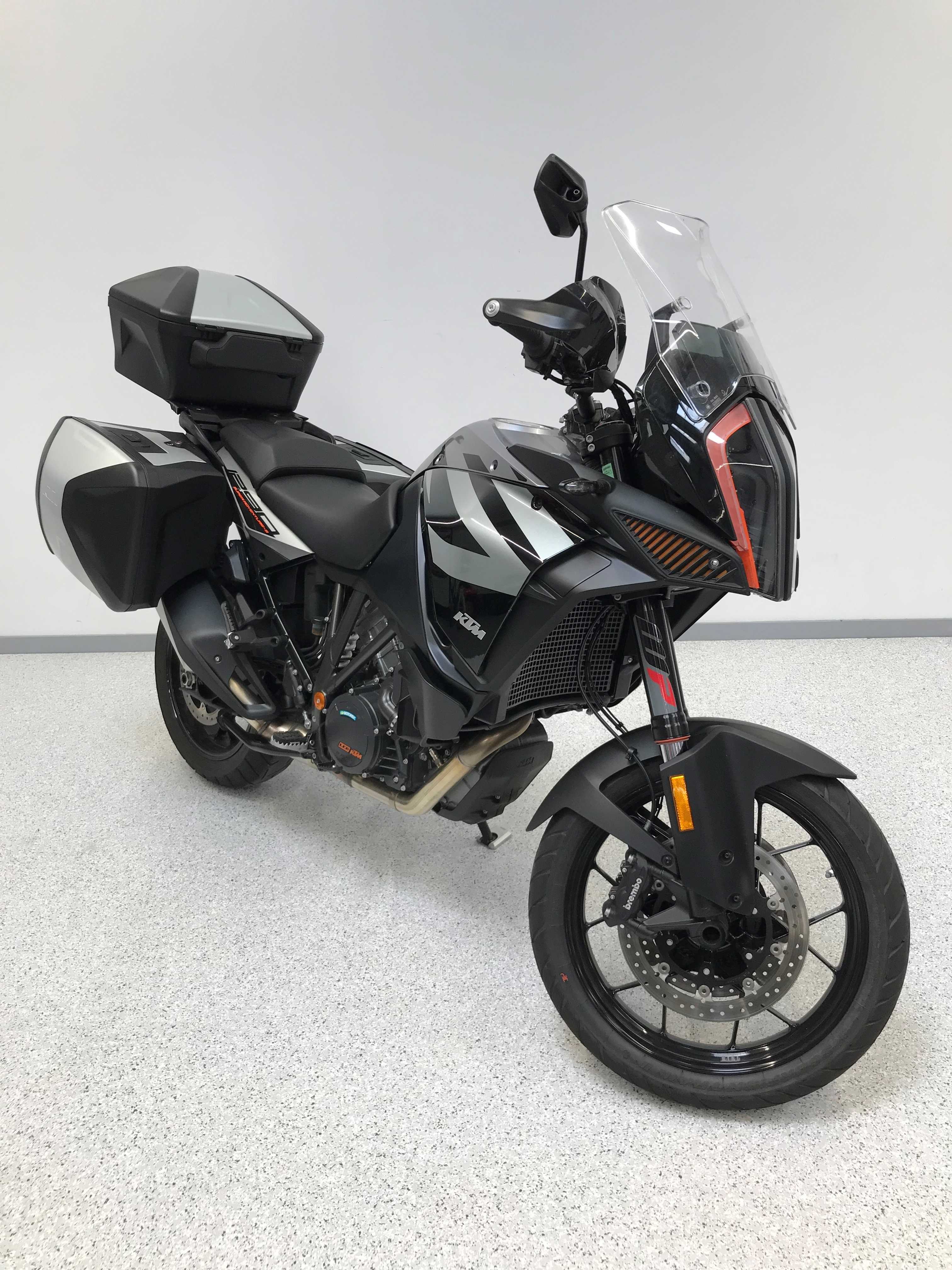 KTM 1290 Super Adventure S 2020 HD vue 3/4 droite