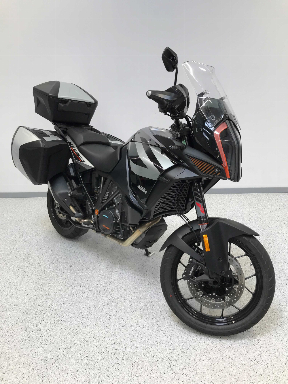 KTM 1290 Super Adventure S 2020 vue 3/4 droite