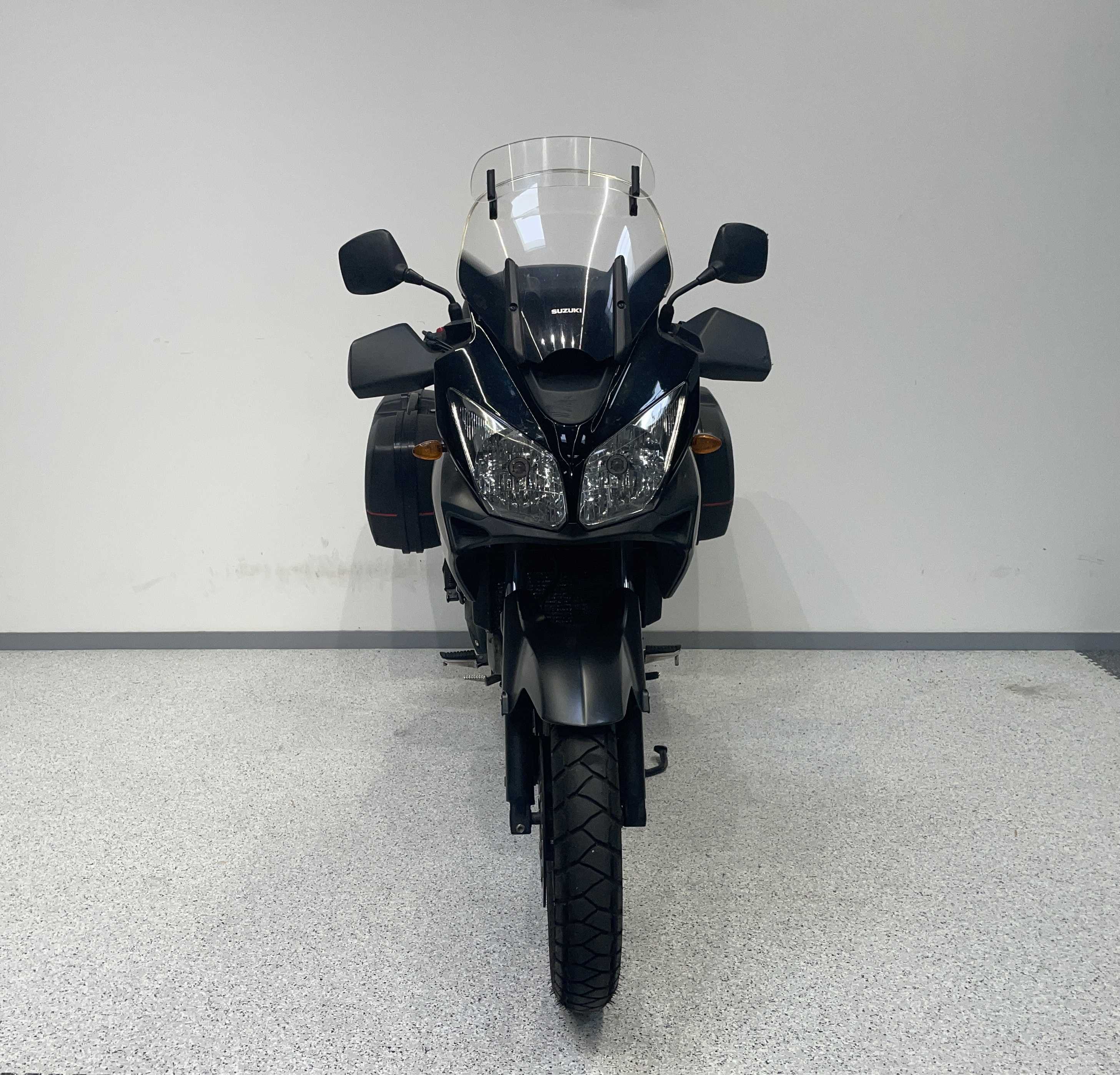 Suzuki DL 650 V-Strom 2008 HD vue avant