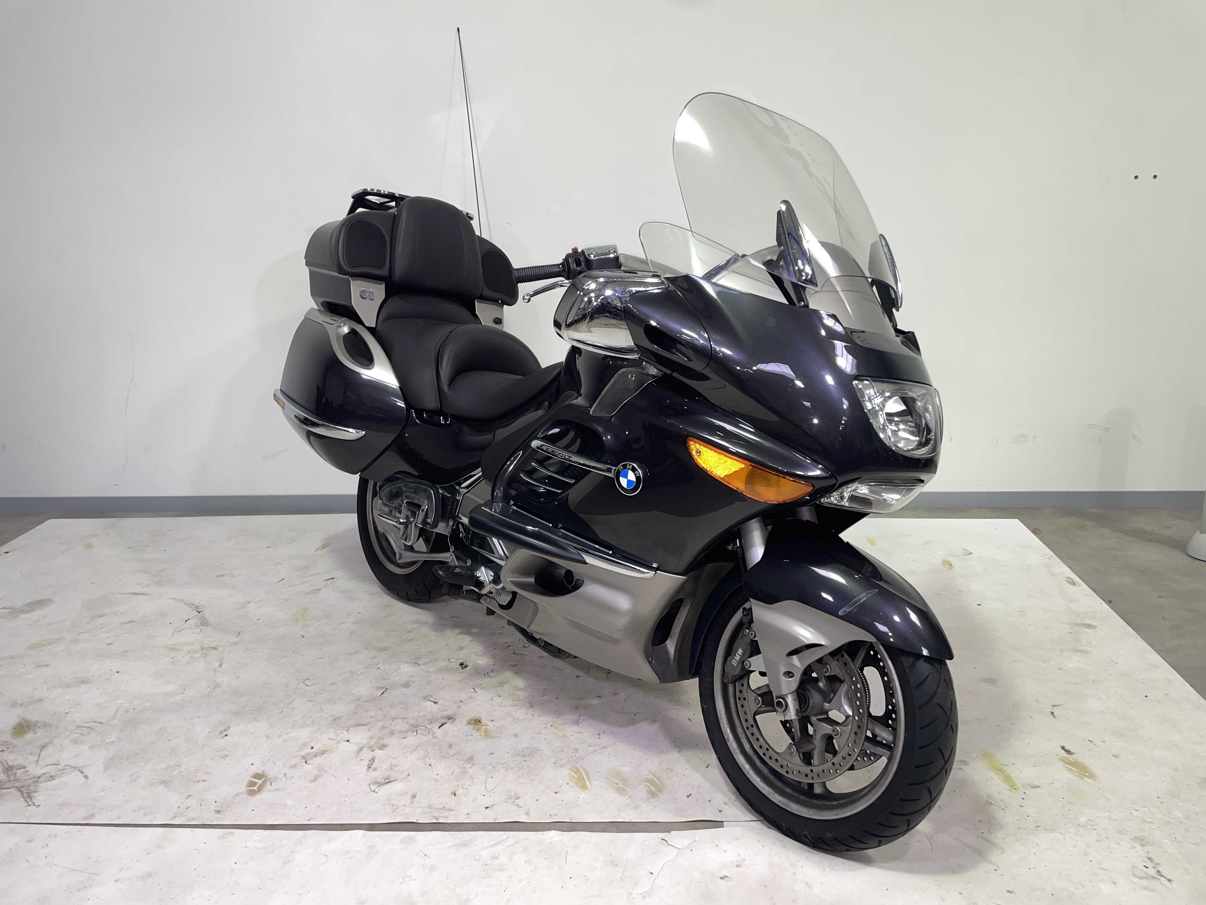 BMW K 1200 LT 2006 HD vue 3/4 droite