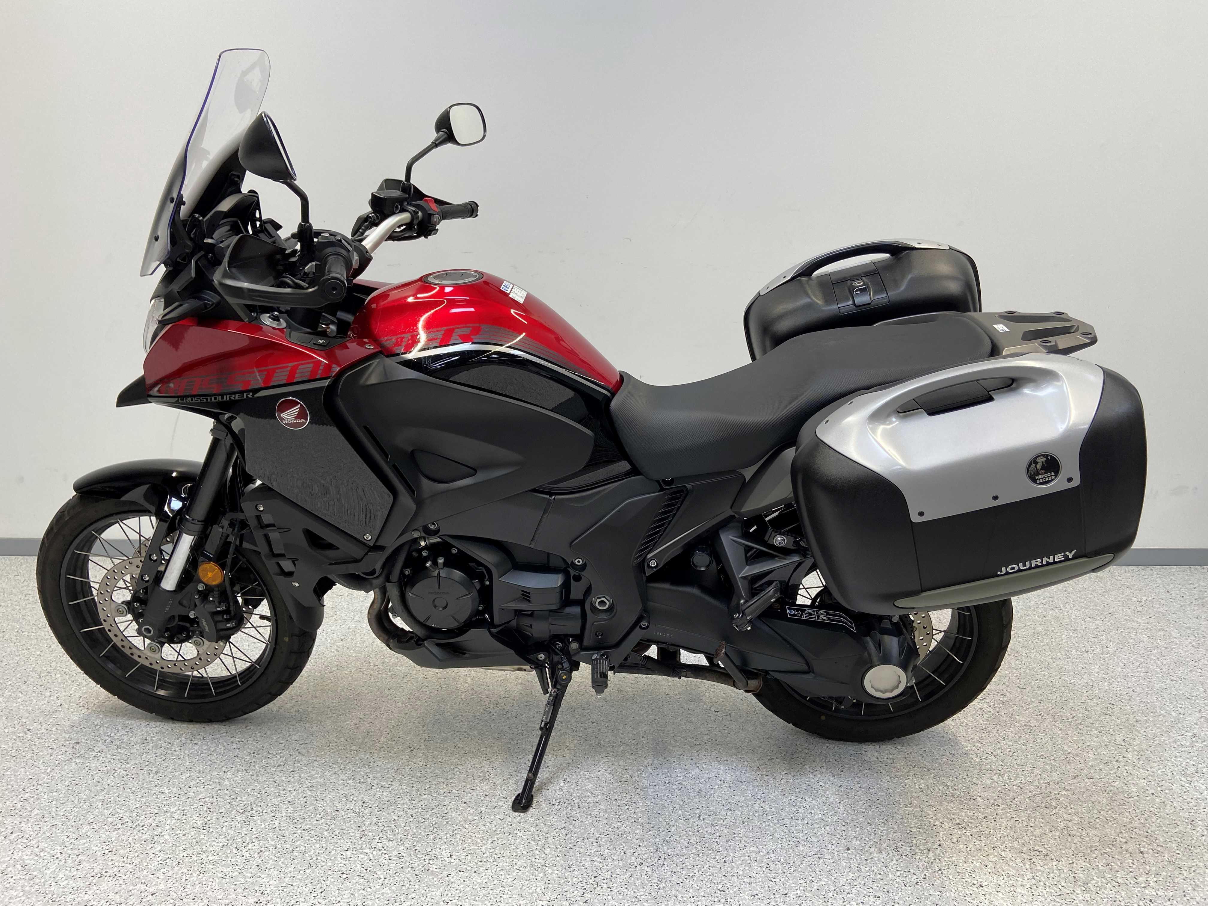 Honda VFR 1200 X Crosstourer 2017 HD vue gauche