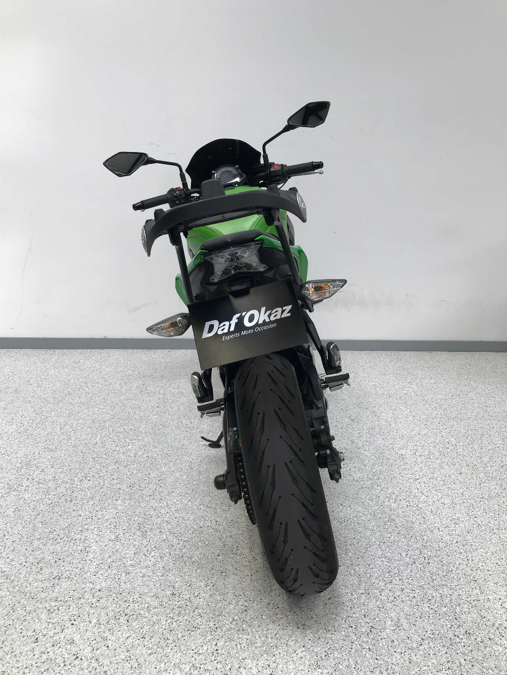 Kawasaki Z 650 2018 vue arrière