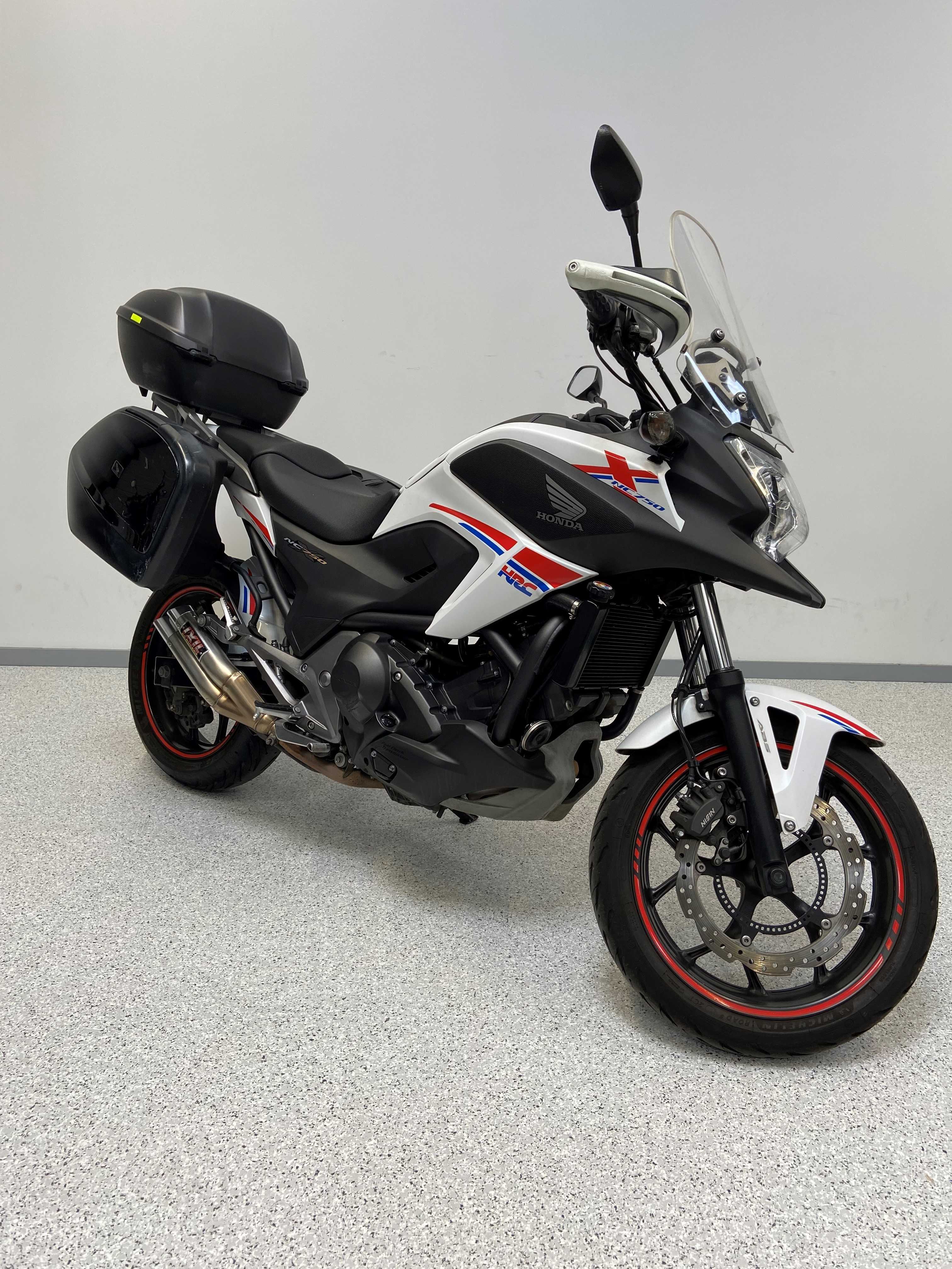 Honda NC 750 X 2014 HD vue 3/4 droite