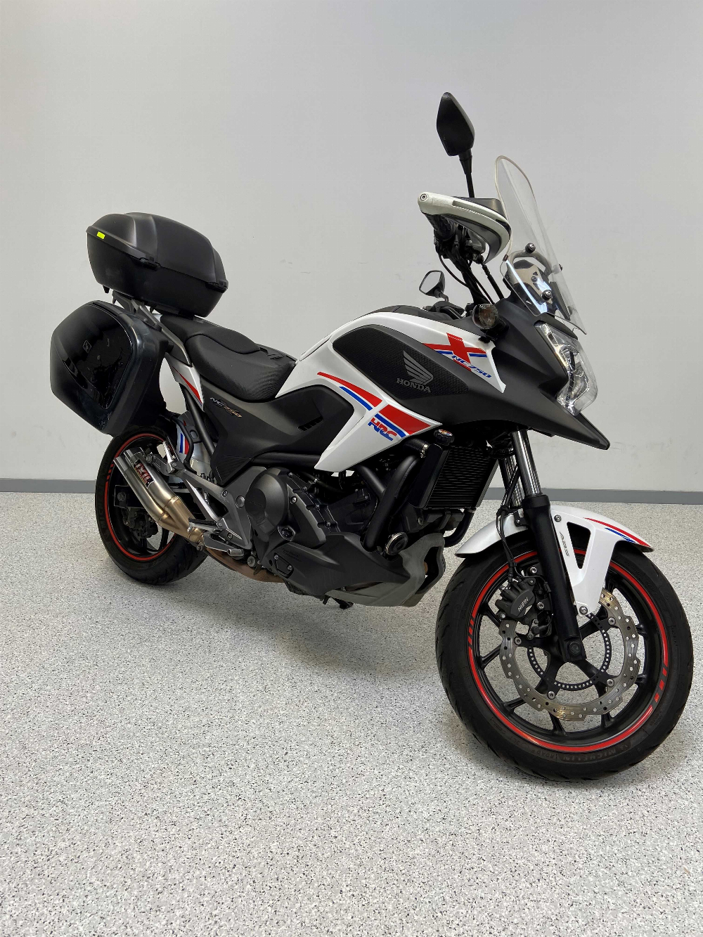 Honda NC 750 X 2014 vue 3/4 droite