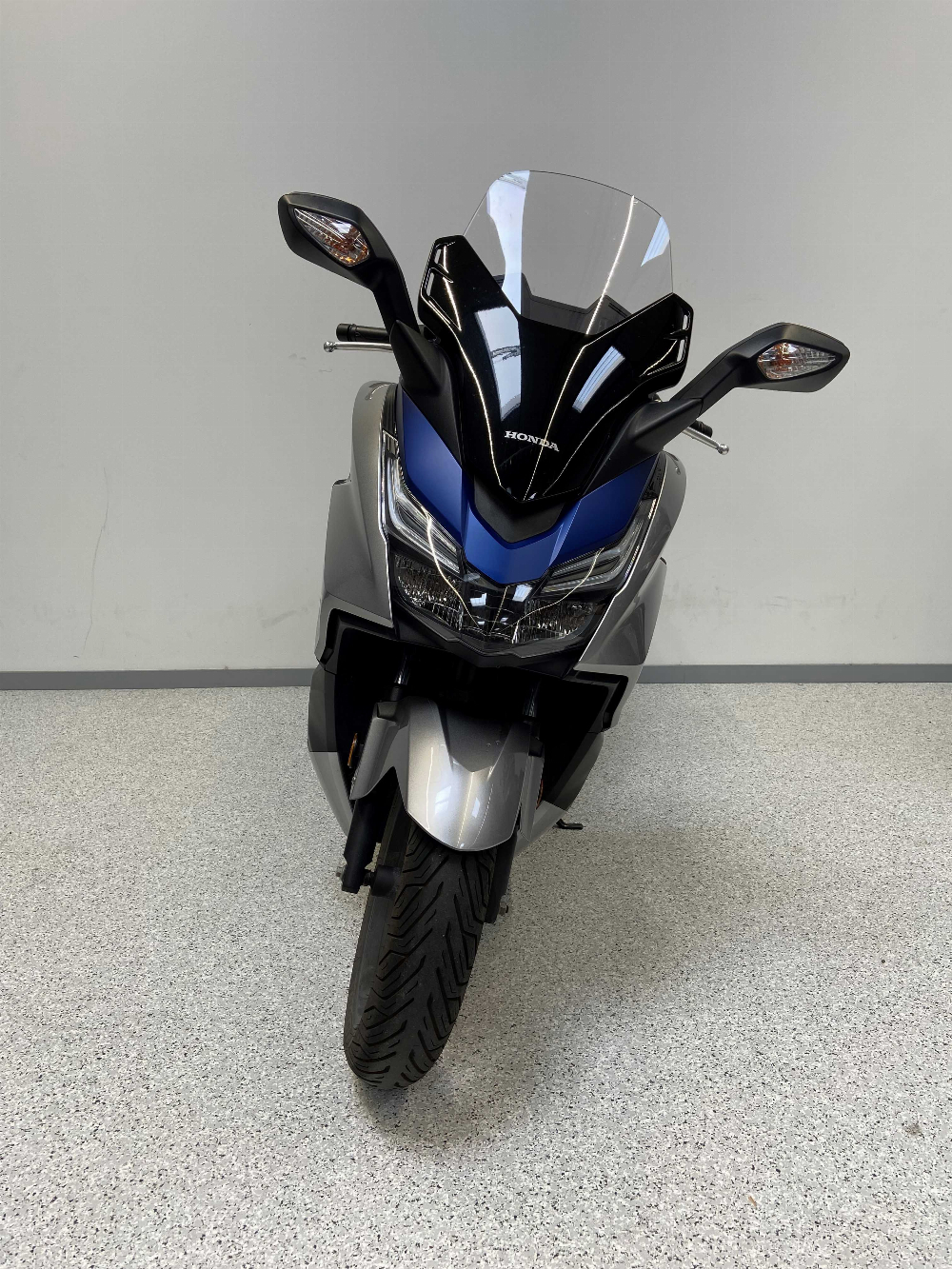 Honda NSS 125 Forza ABS 2017 vue avant